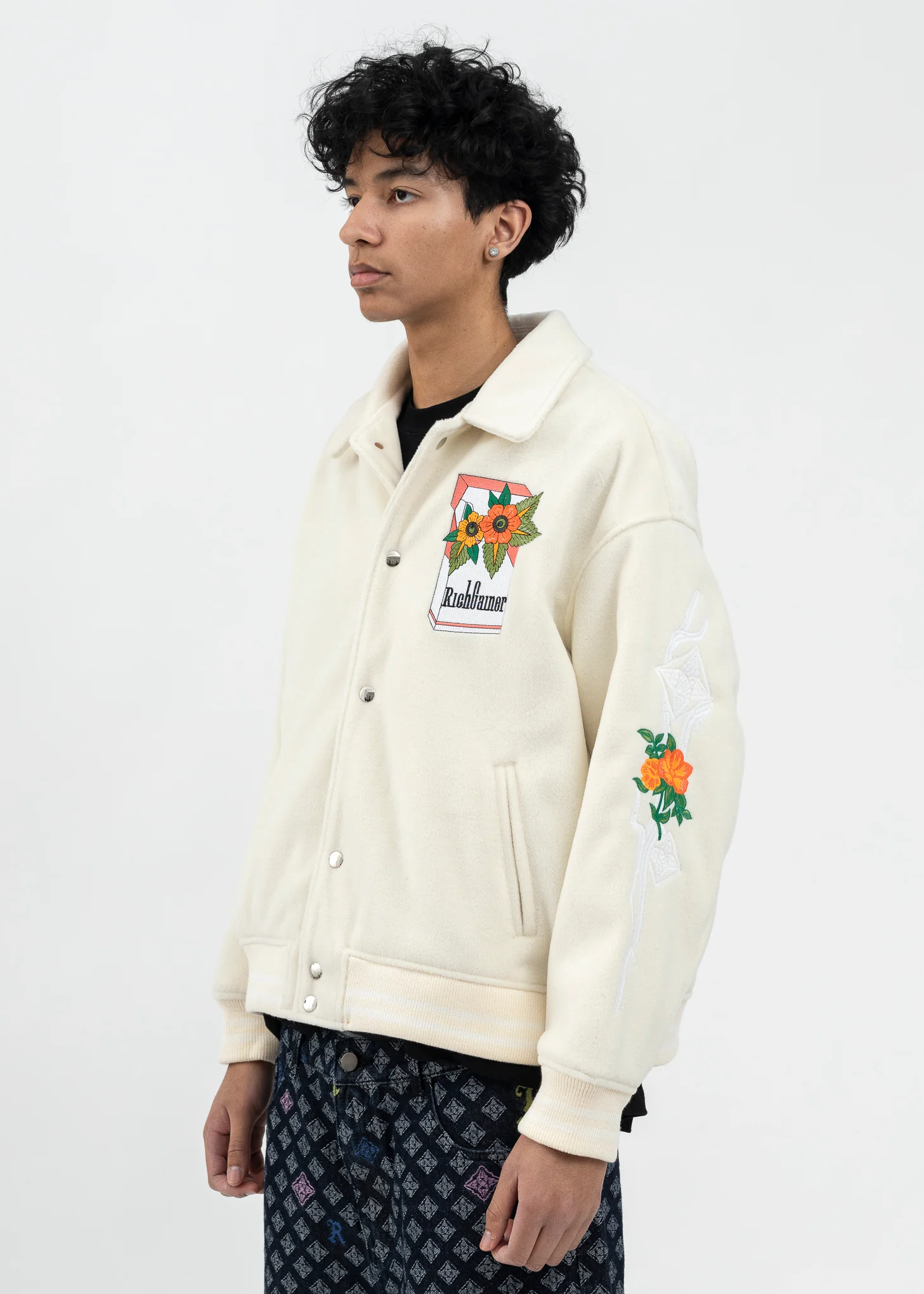 CREAM WHITE FLOWERS EMBROIDERY PATCHWORK  BOMBER JACKET - Image 3