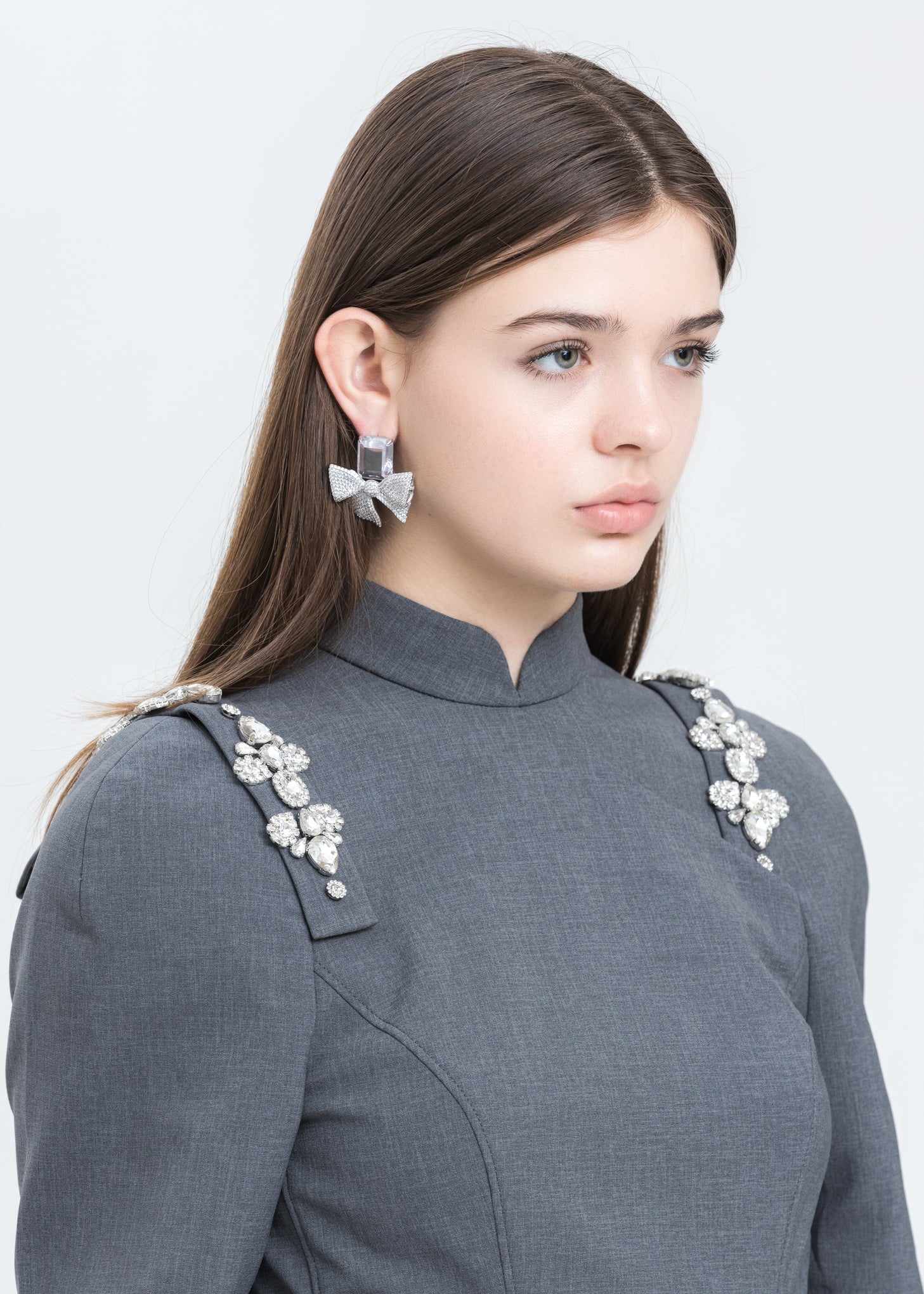 Crystal Wrinkle Bow Earring - Image 2