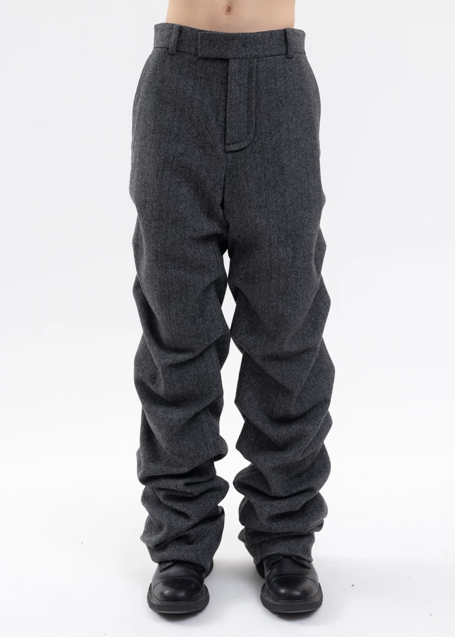 DARK GREY MENS HERRINGBONE SHIRRING SILM PANTS