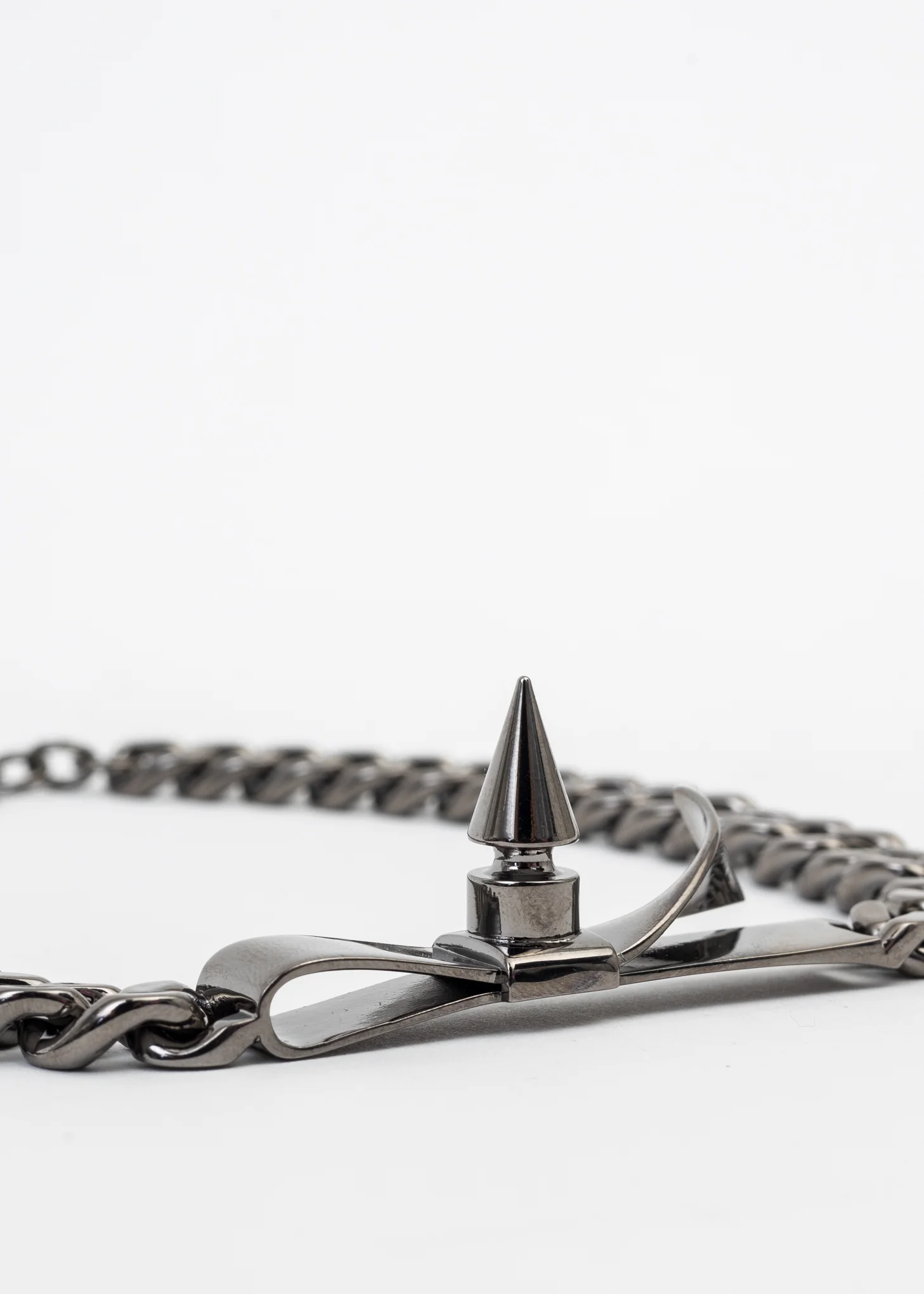 DARK GREY SPIKE RIBBON CHOKER - Image 4