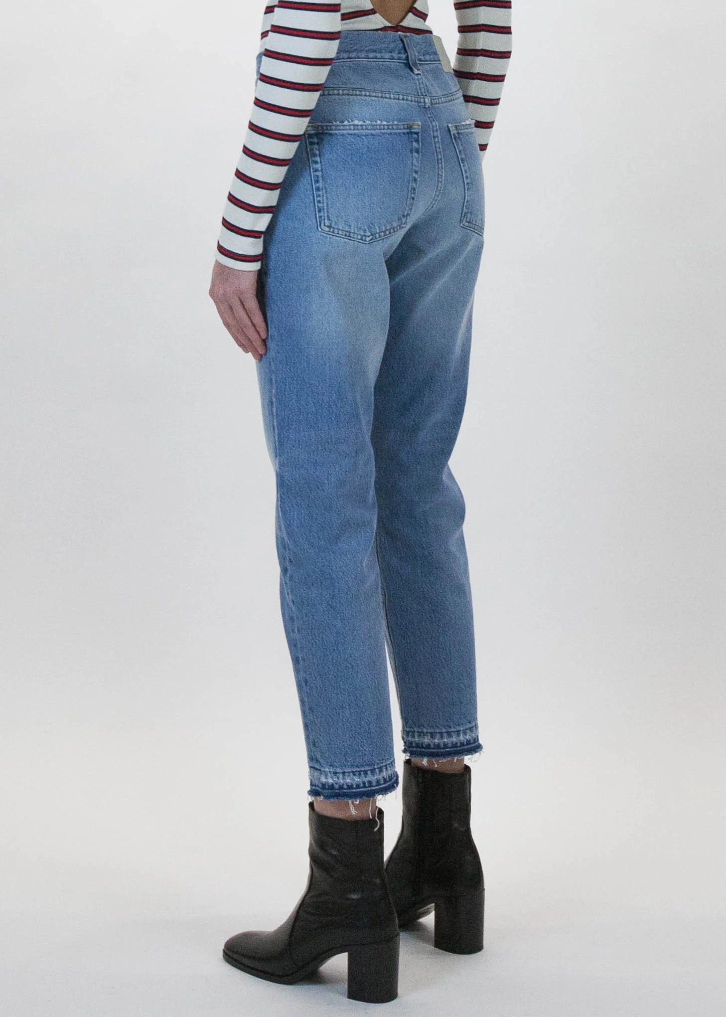 Dolores Cropped Frayed Hem Jeans - Image 5