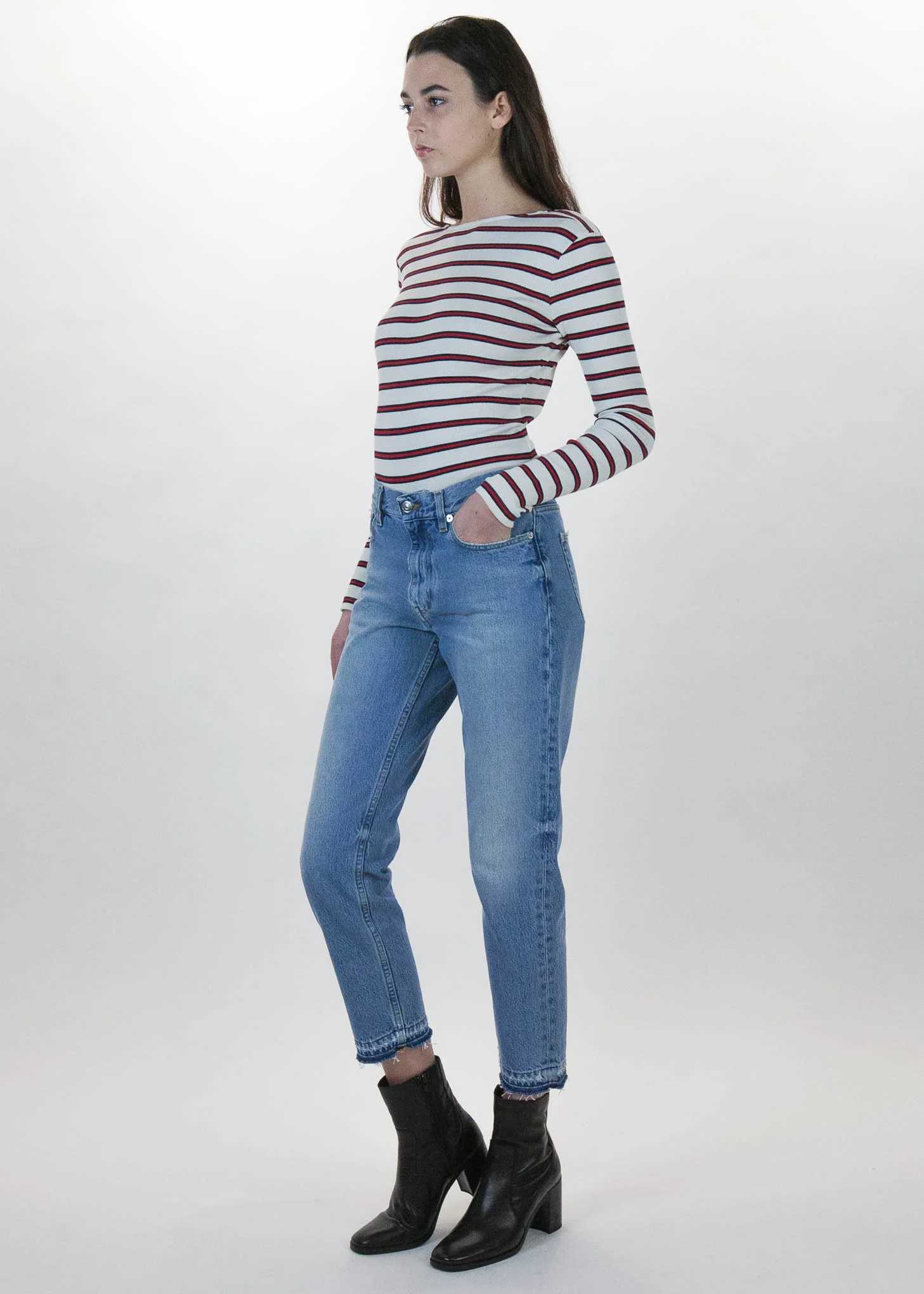 Dolores Cropped Frayed Hem Jeans - Image 6