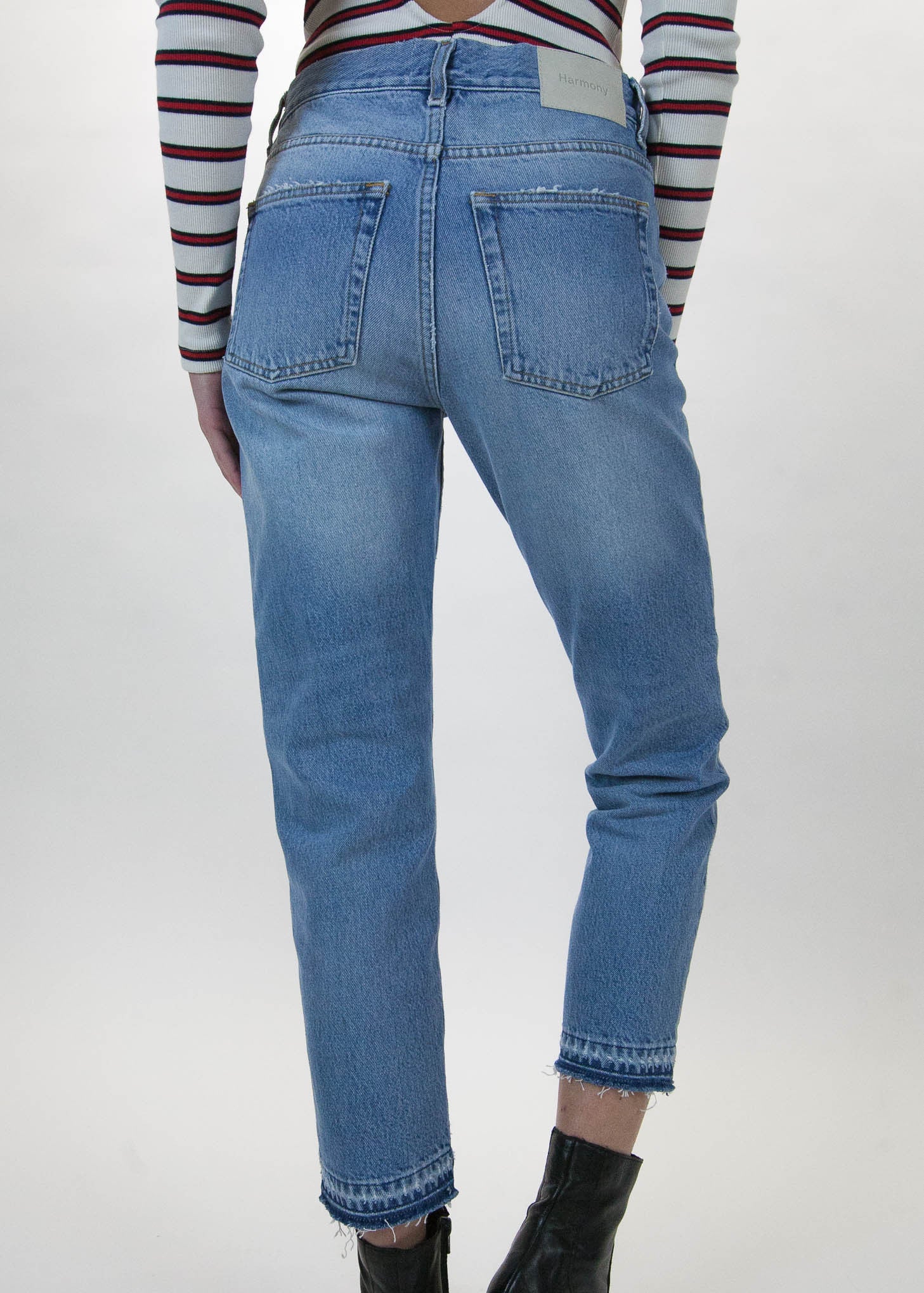 Dolores Cropped Frayed Hem Jeans - Image 7