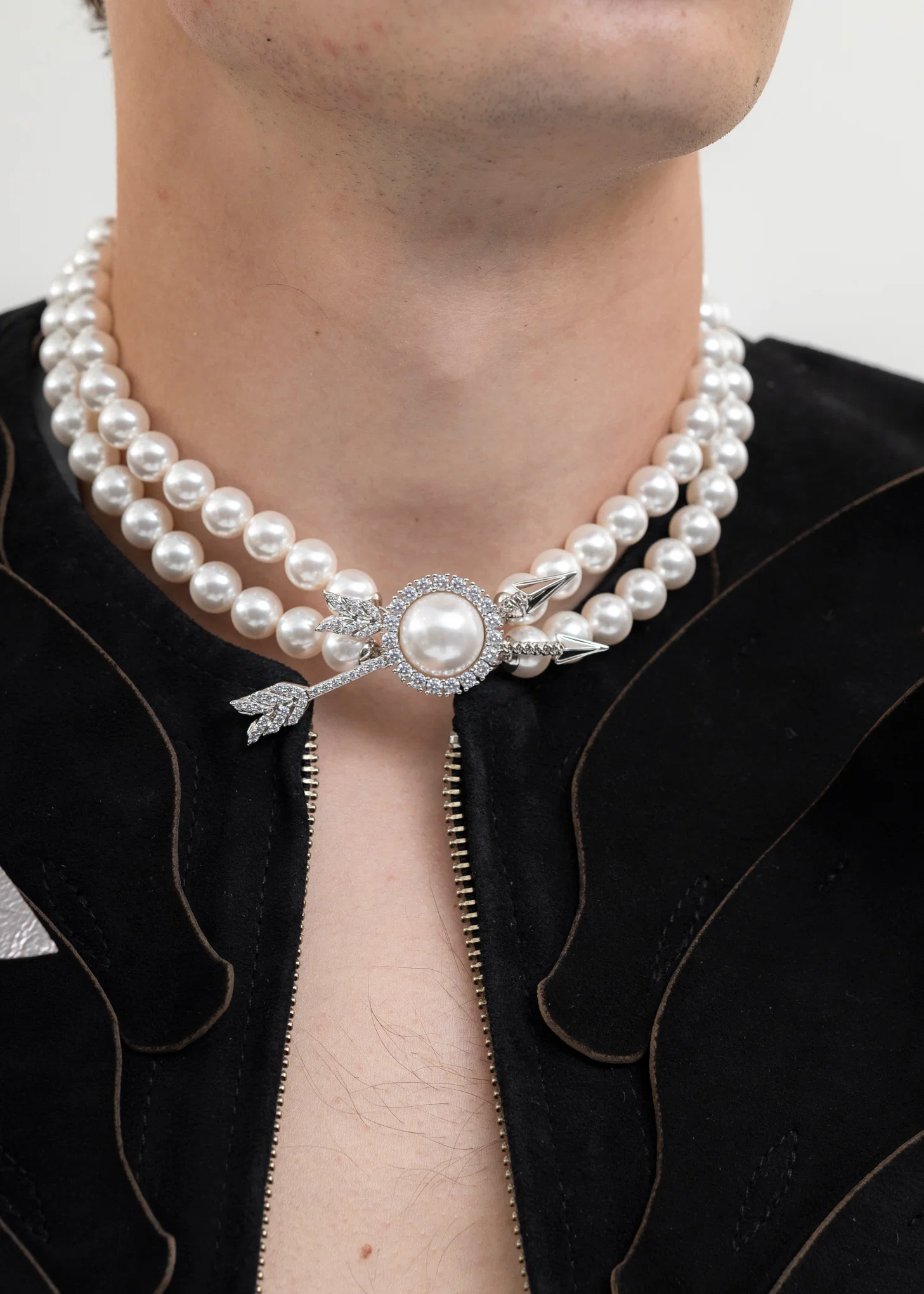 Double Arrow Pave Double Pearl Necklace - Image 3