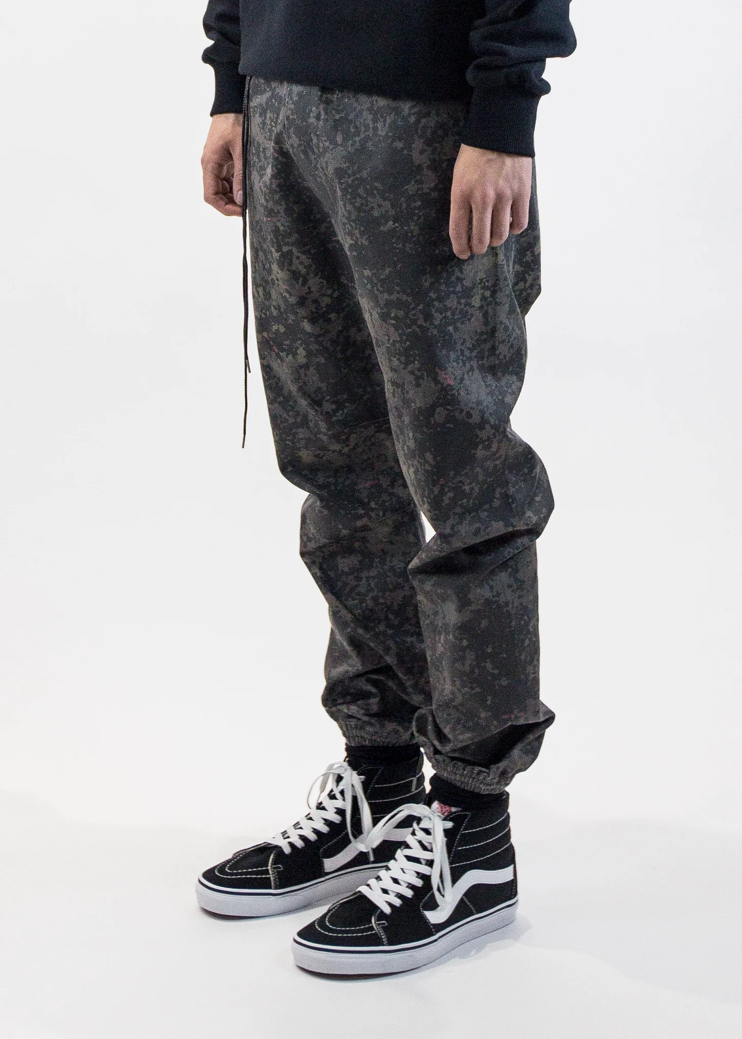 Camo Drawstring Pant