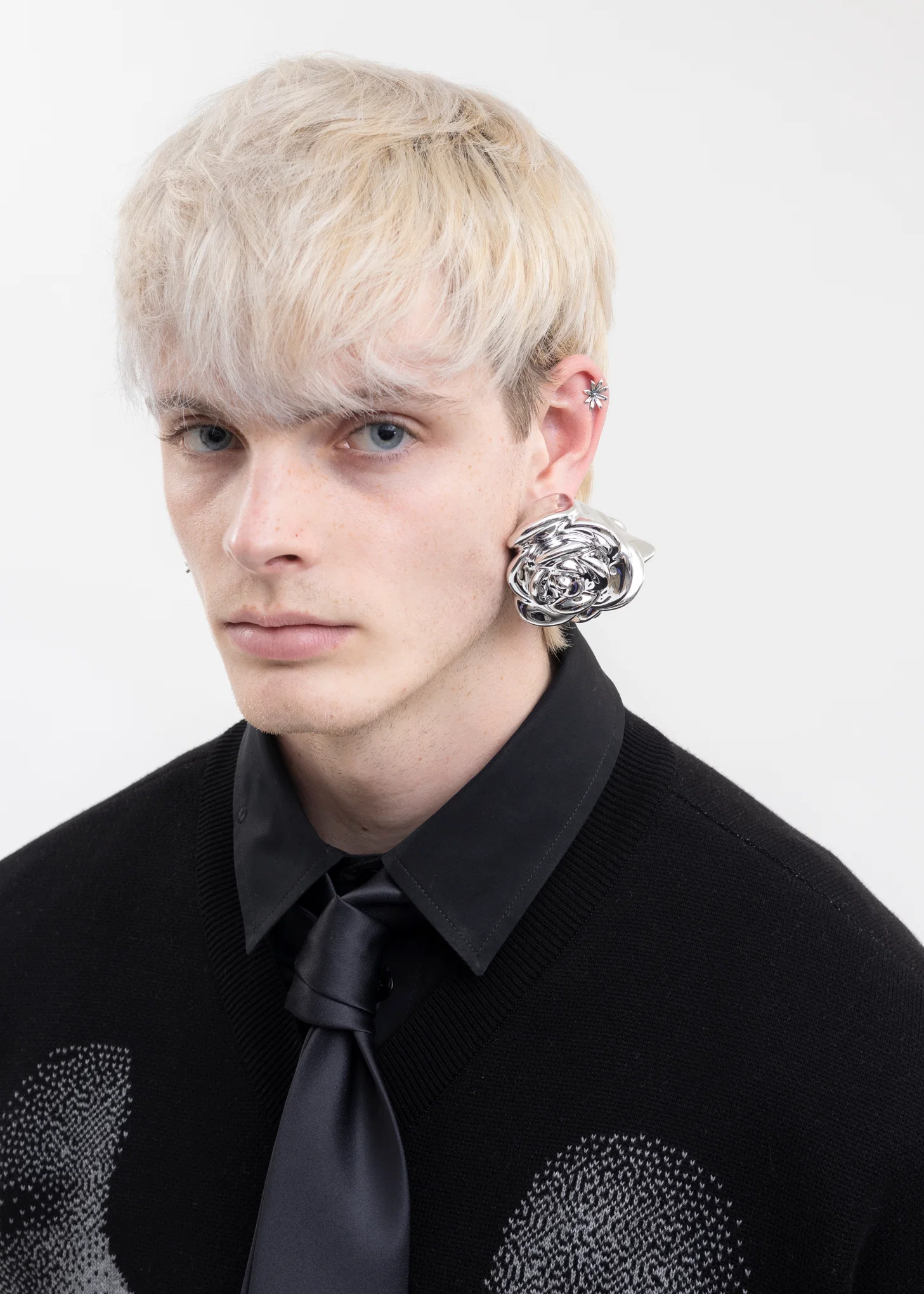 Electroplate Double Rose Earring - (Single) - Image 4