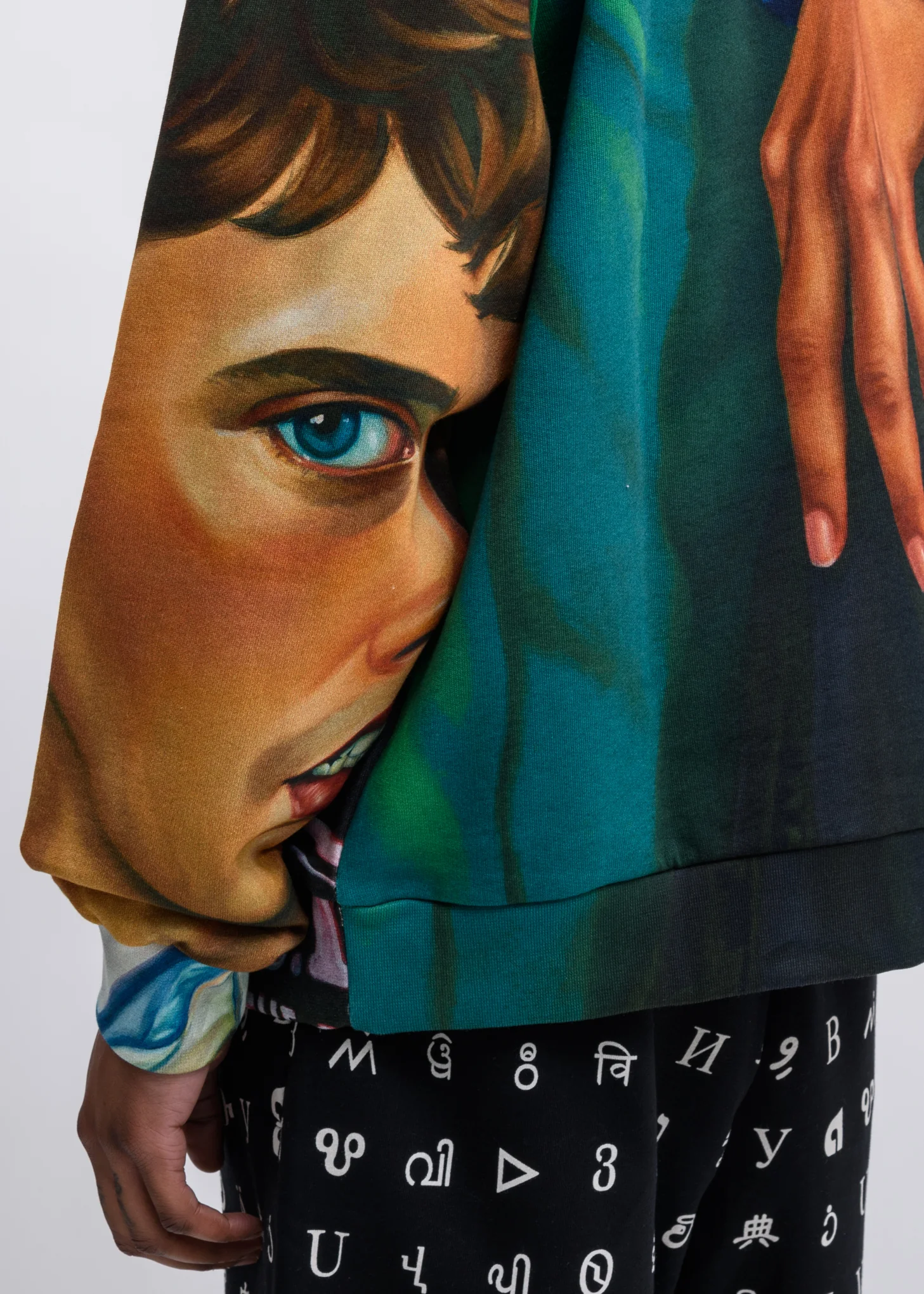 Extra Crew Chloe Wise Crewneck - Image 4