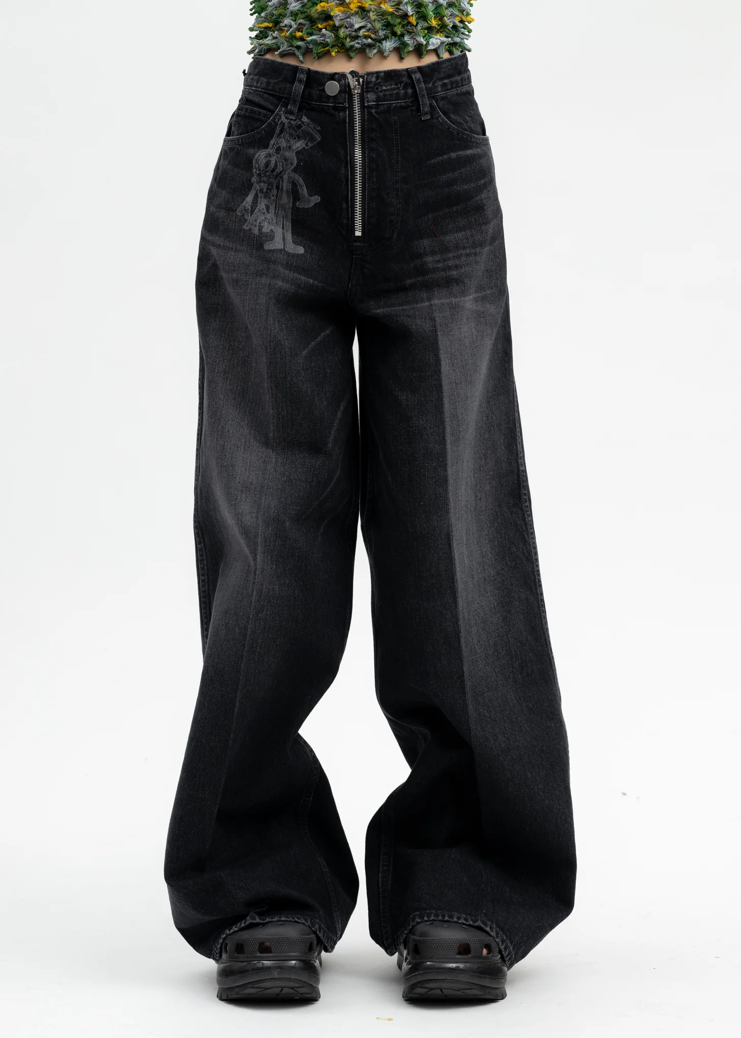 FADED BLACK "MASUBOYS" BAGGY JEANS (KEYHOLDER)