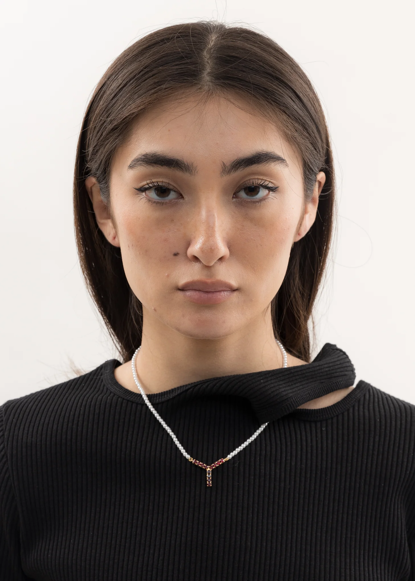 Gold And Ruby MINI Y PEARL Necklace - Image 4