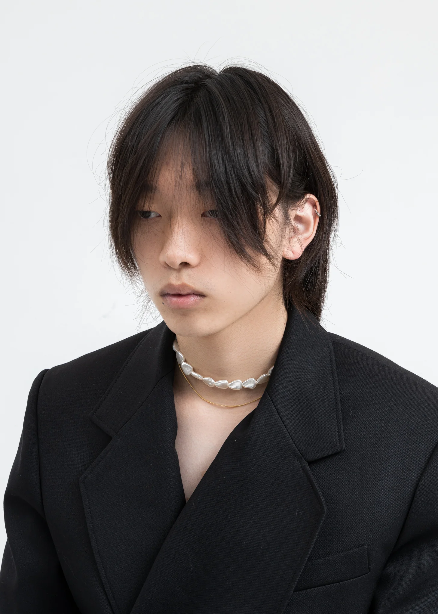 Gold Chains And Pearl Necklaces Set - Image 2