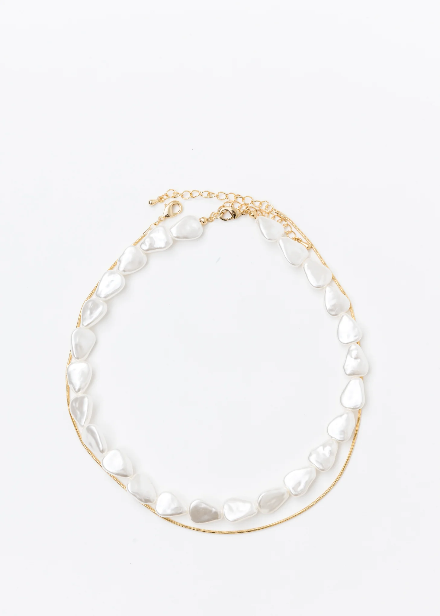 Gold Chains And Pearl Necklaces Set