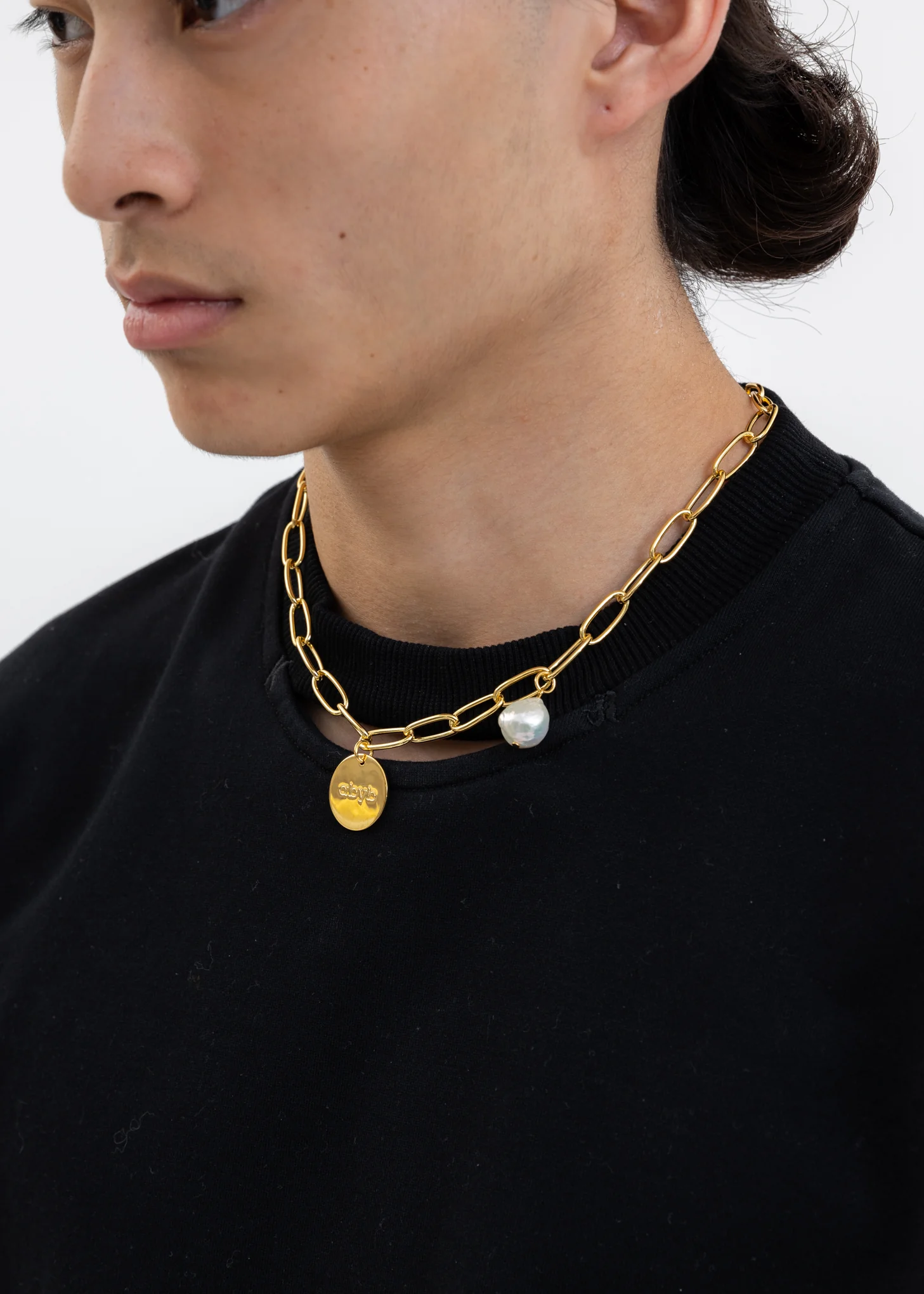 Gold Coin and Pearl Necklace - Image 3