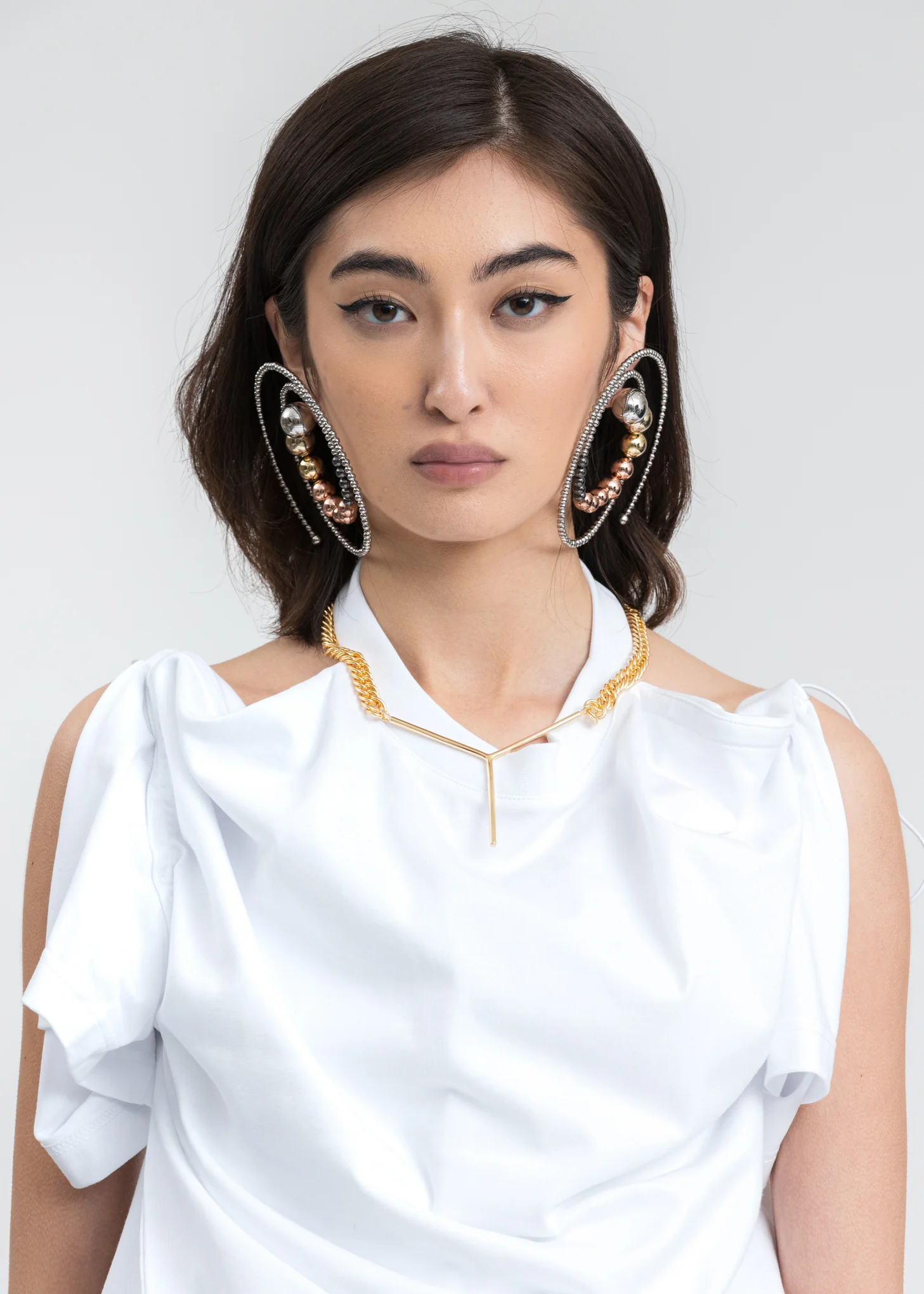 Gold Maxi Y Necklace - Image 3
