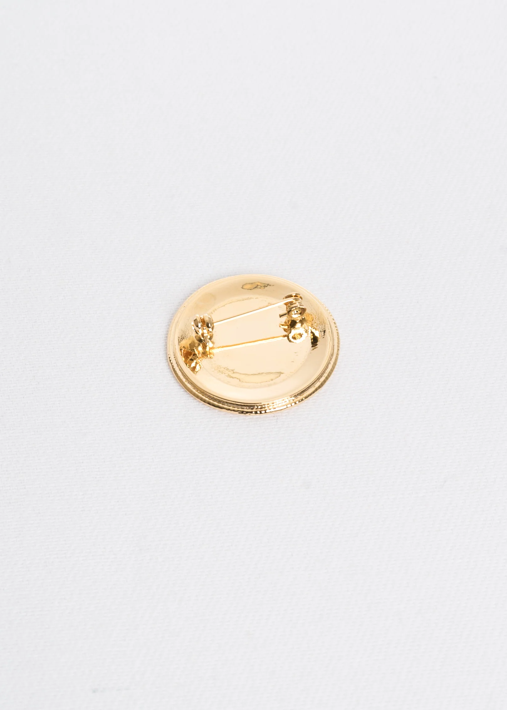 Gold Medium Generic Pin Badge - Image 4