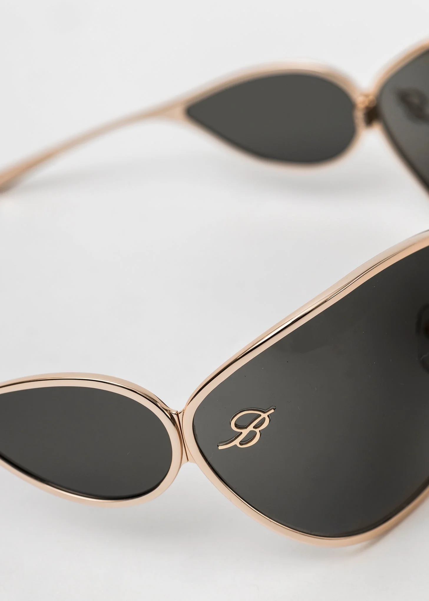 GOLD SUNGLASSES - Image 7