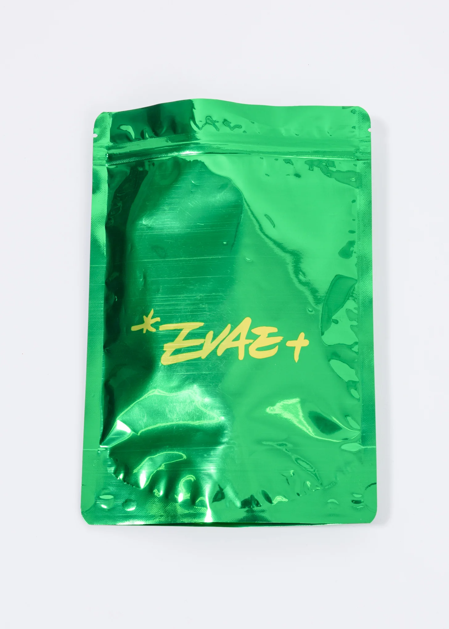 Green *EVAE+ Smiley Pearl Necklace - Image 6