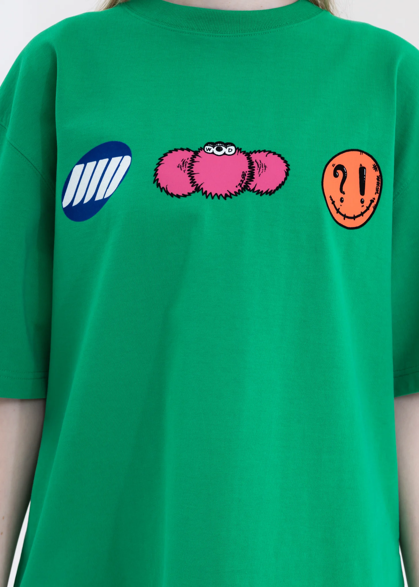 GREEN WE11DONE CHARACTER LOGO T-SHIRT - Image 2