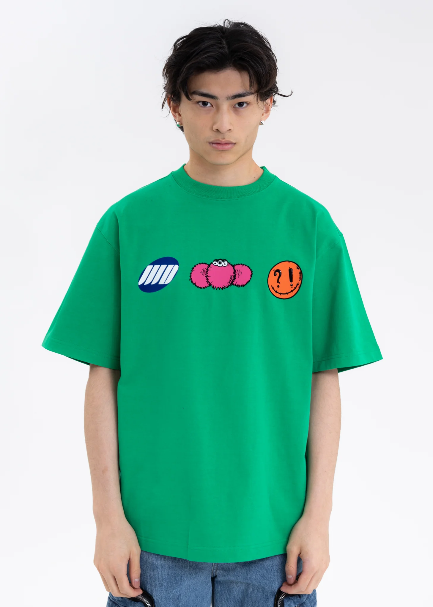 GREEN WE11DONE CHARACTER LOGO T-SHIRT