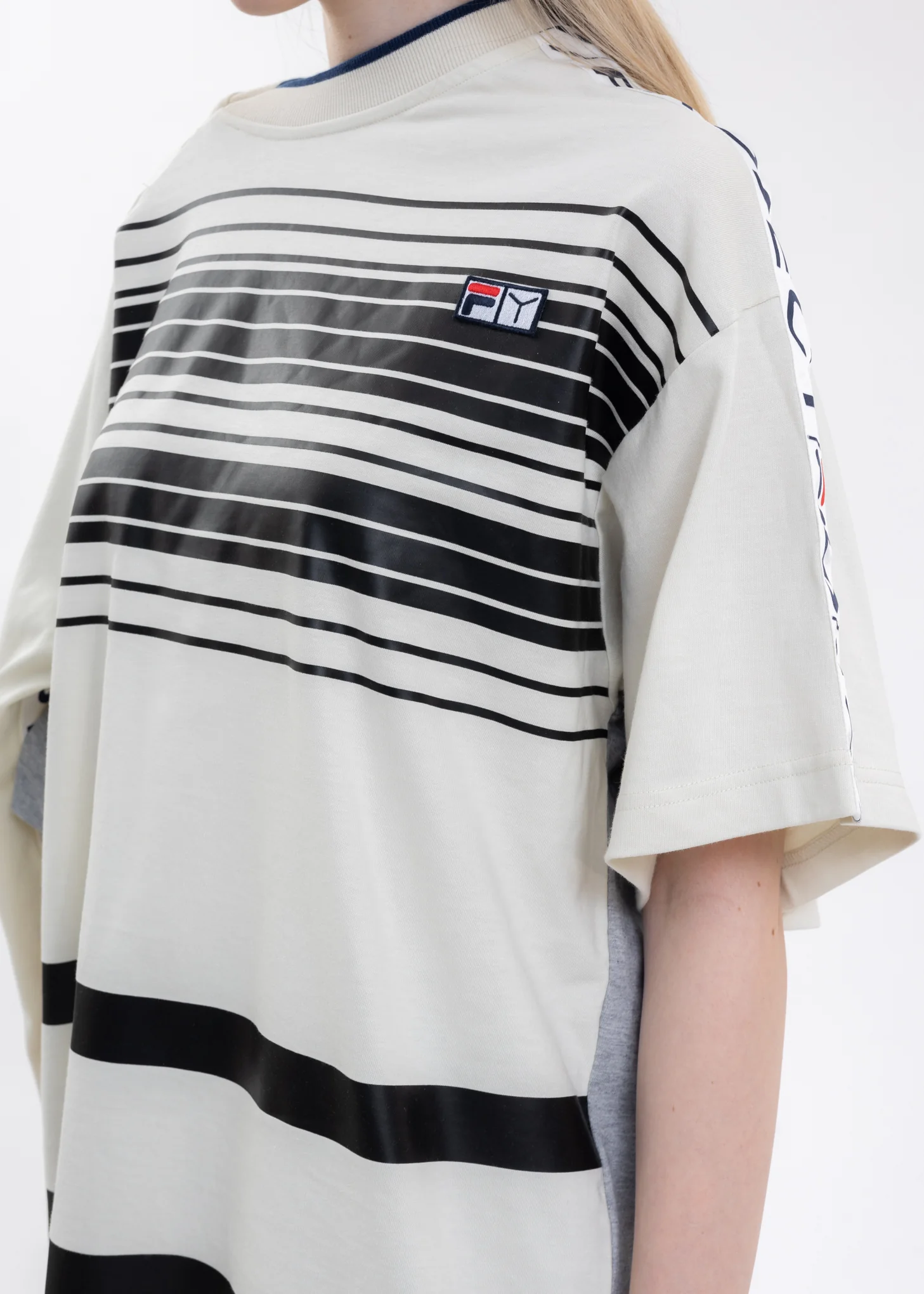 Grey And Ecru Y/PROJECT X FILA REVERSIBLE STRIPE T-Shirt - Image 5