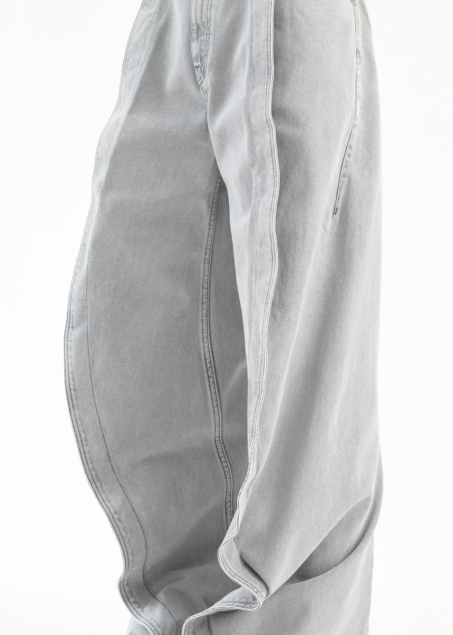 GREY BANANA JEANS - Image 3