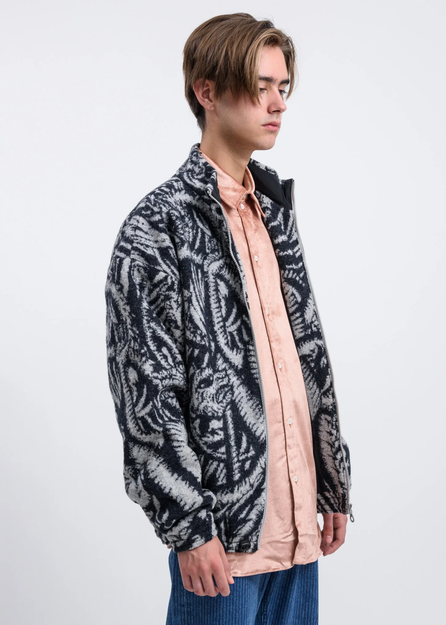Grey And Black Knit Jacket - Image 4