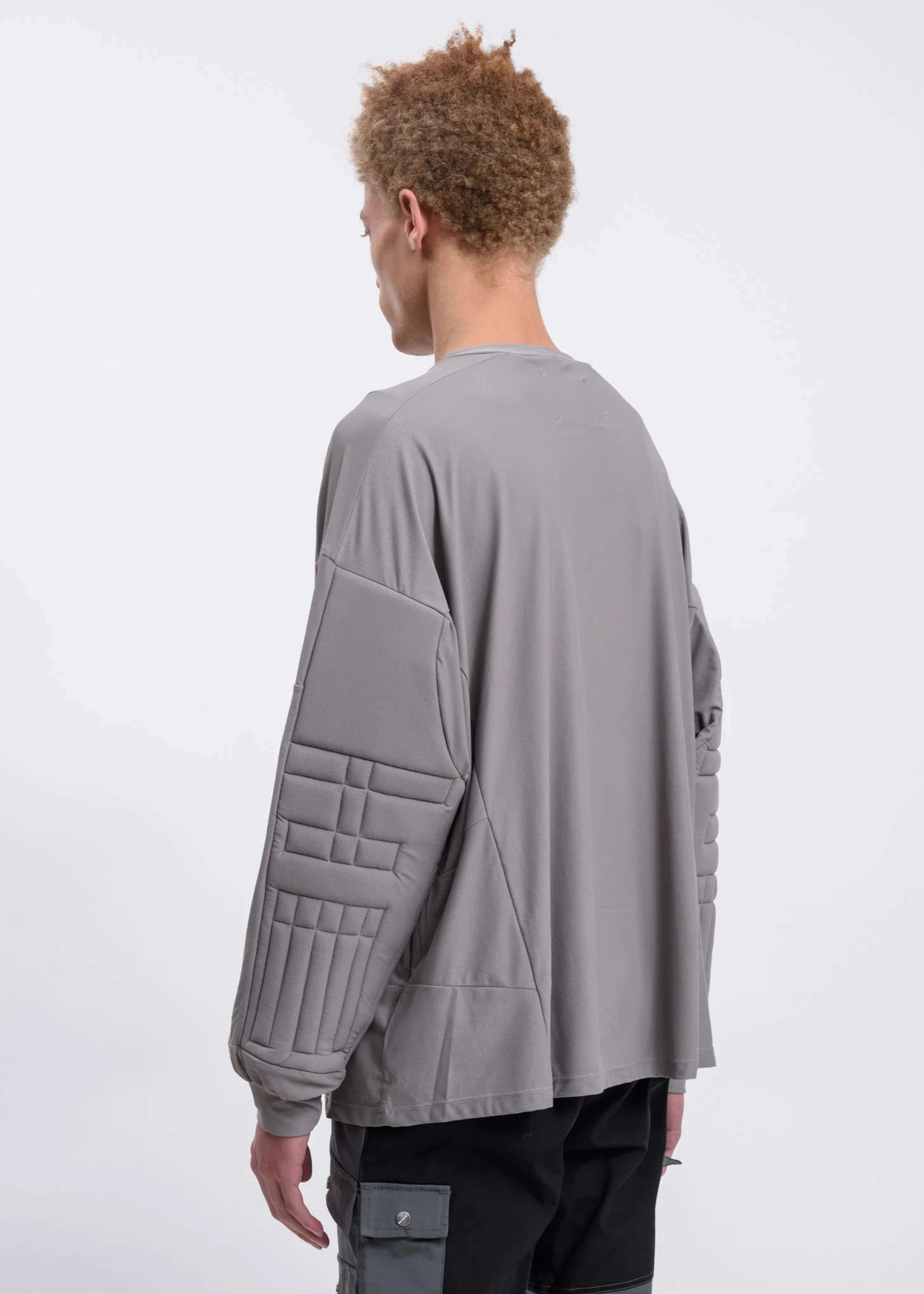 Grey Crewneck W. Padded Long Sleeves - Image 2