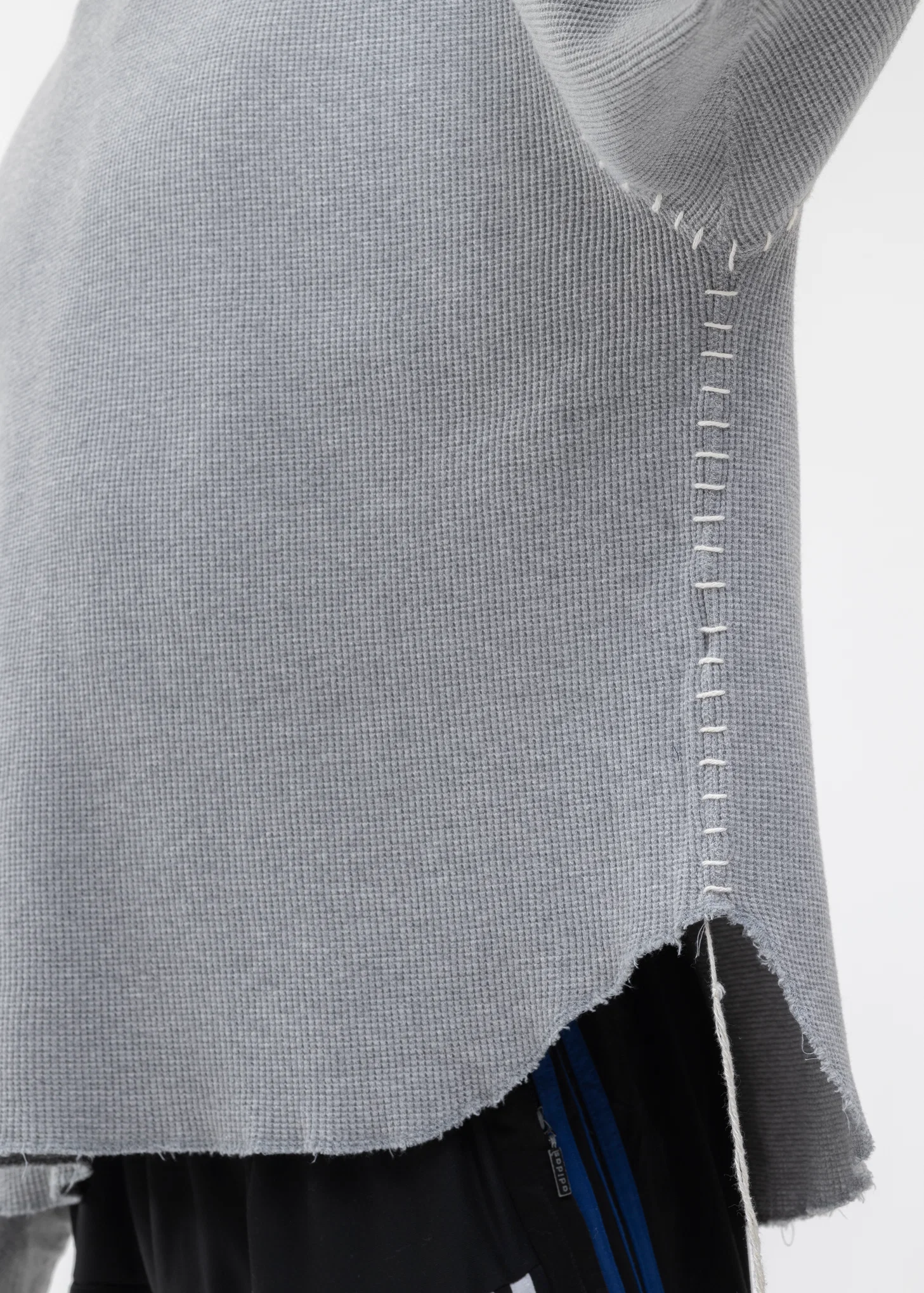 Grey DAMAGE WAFFLE CUT LONG SLEEVES - Image 4