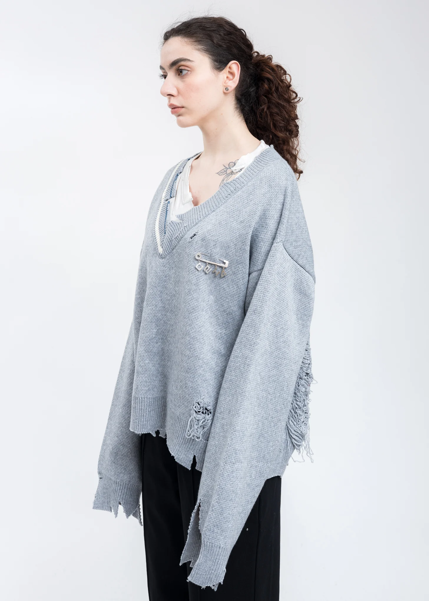 Grey Distressed Knit Layered Sweater - Image 3