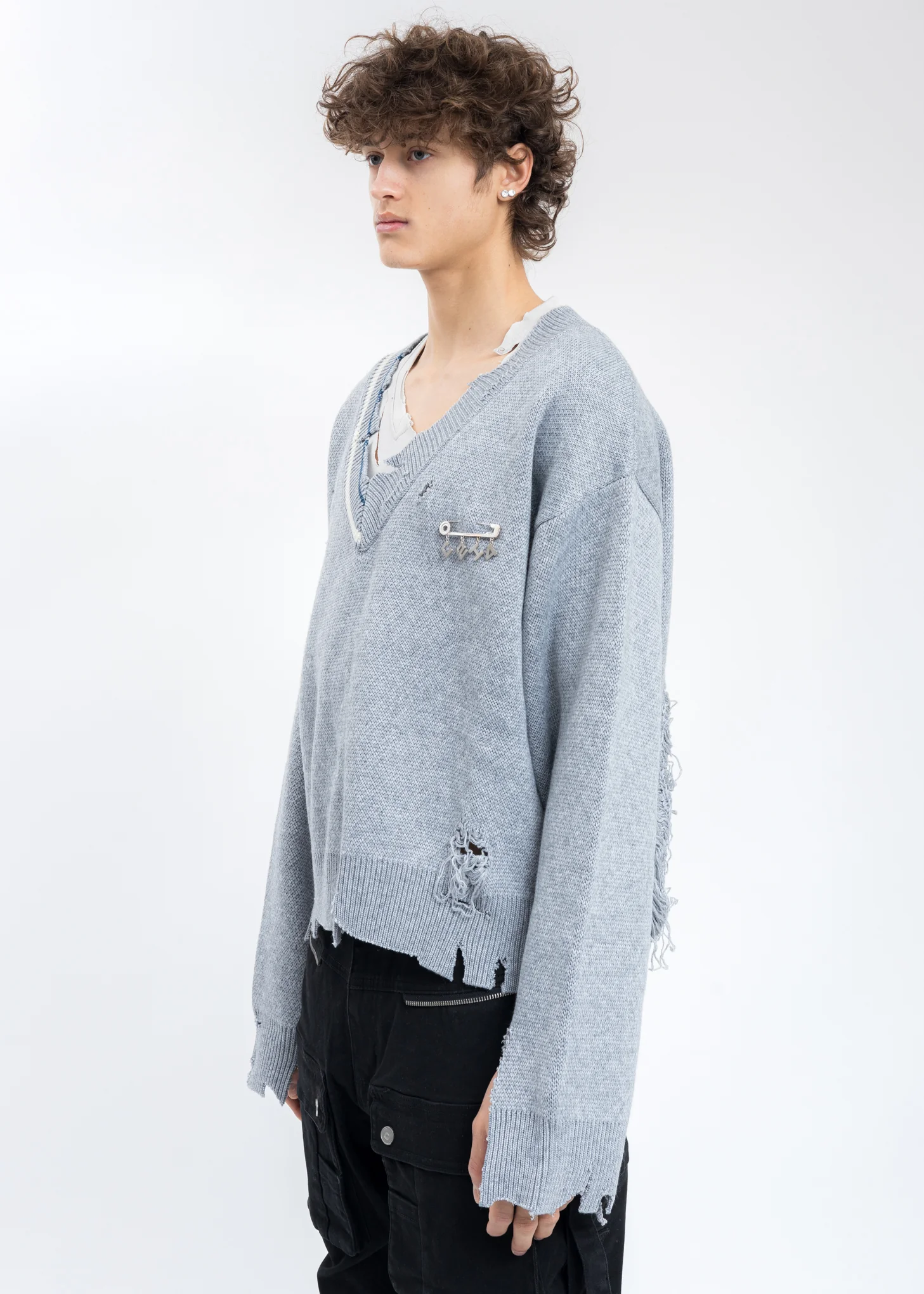 Grey Distressed Knit Layered Sweater - Image 3
