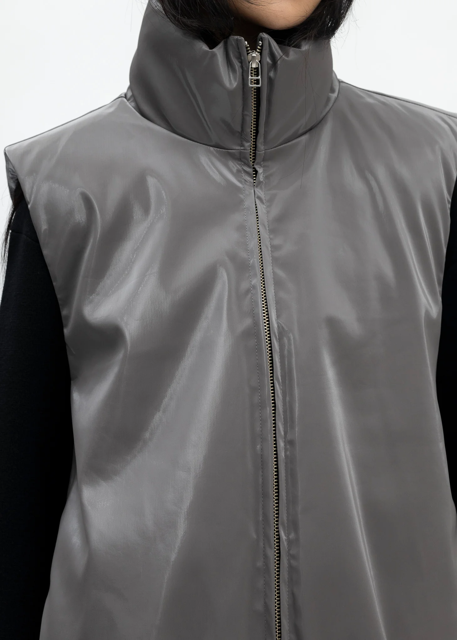 GREY FOAMED VEST - Image 4