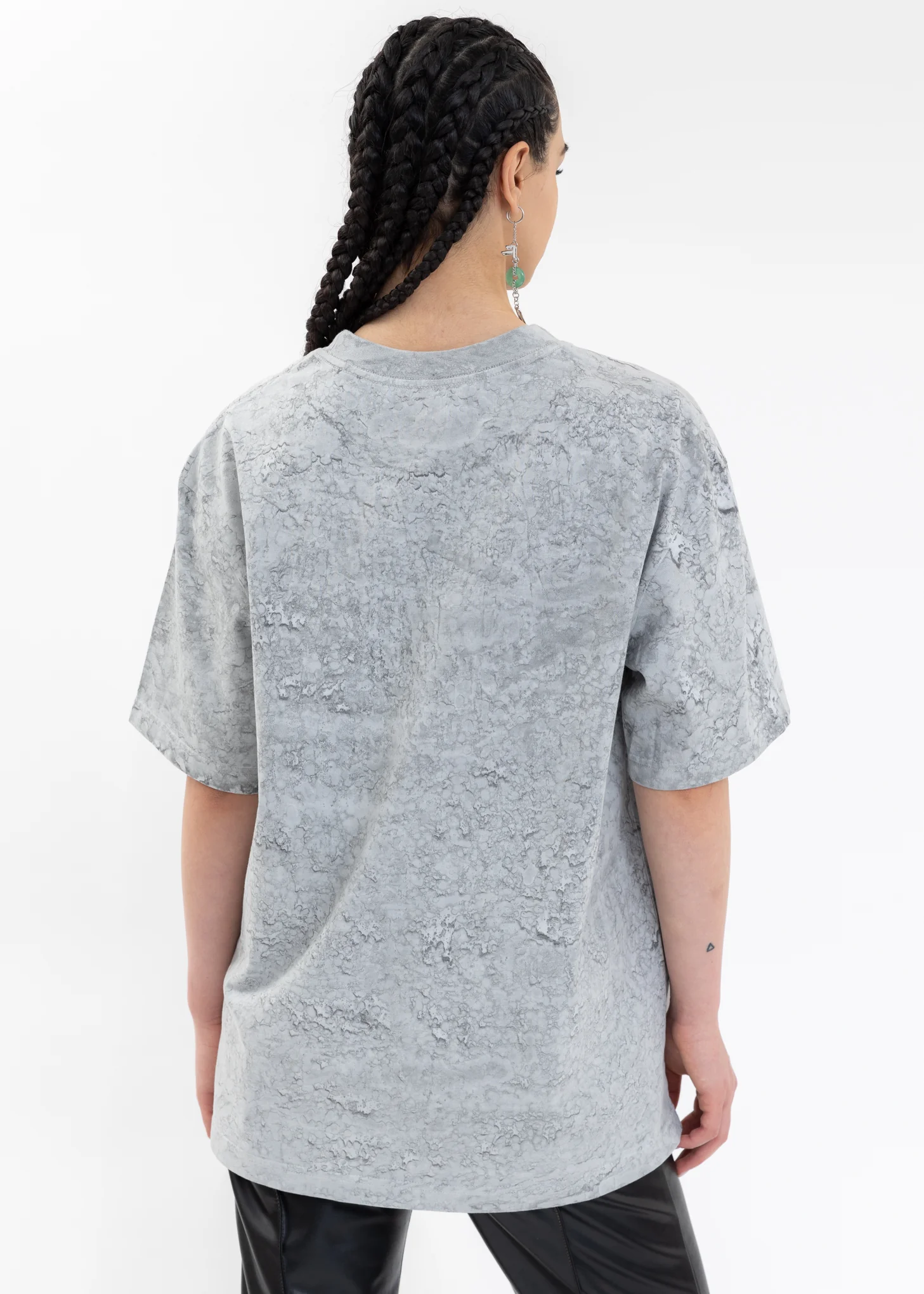 GREY HAND SPRAY PAINT T-SHIRT - Image 4