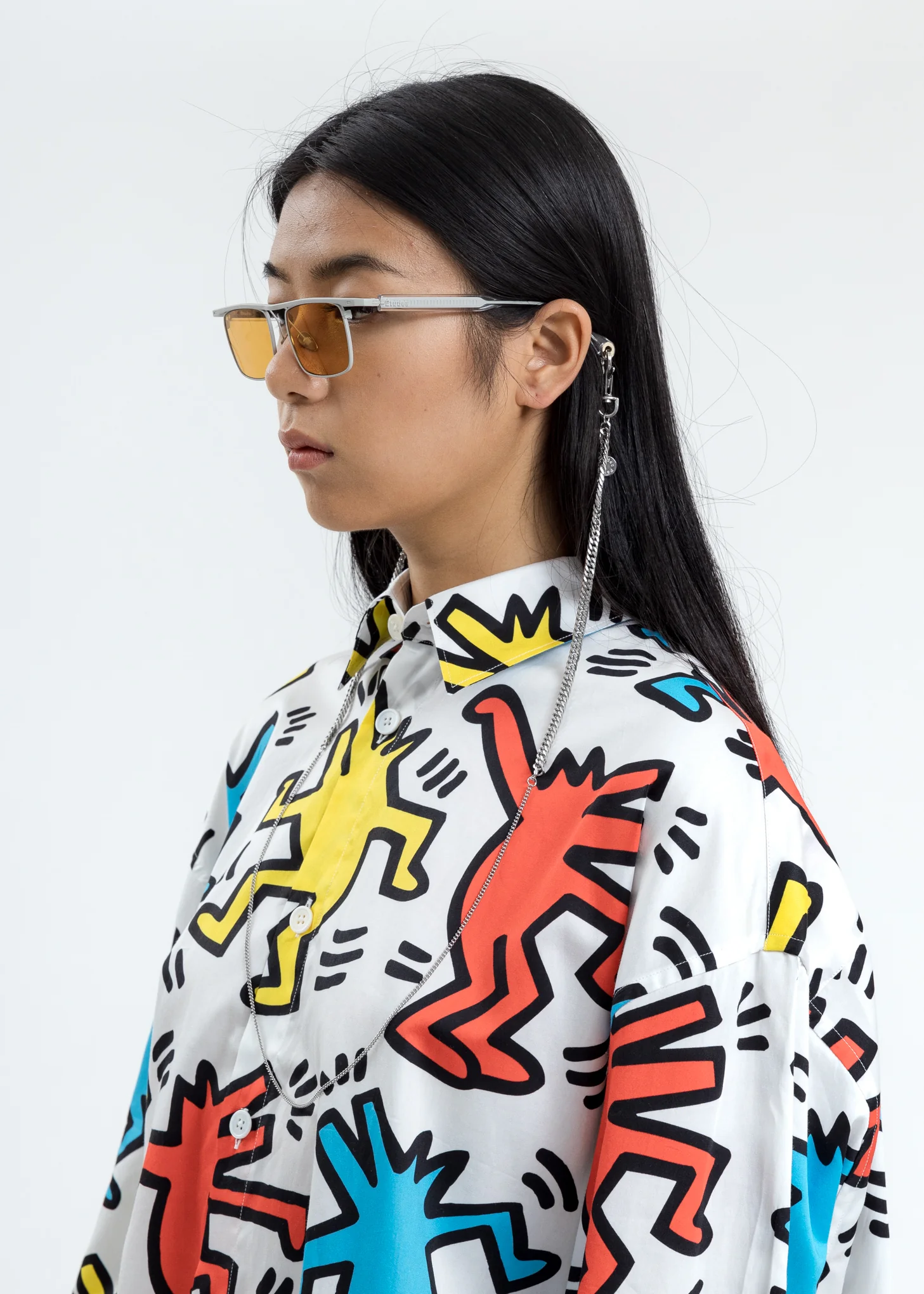 Grey Karma Sunglasses With Chain - Image 2