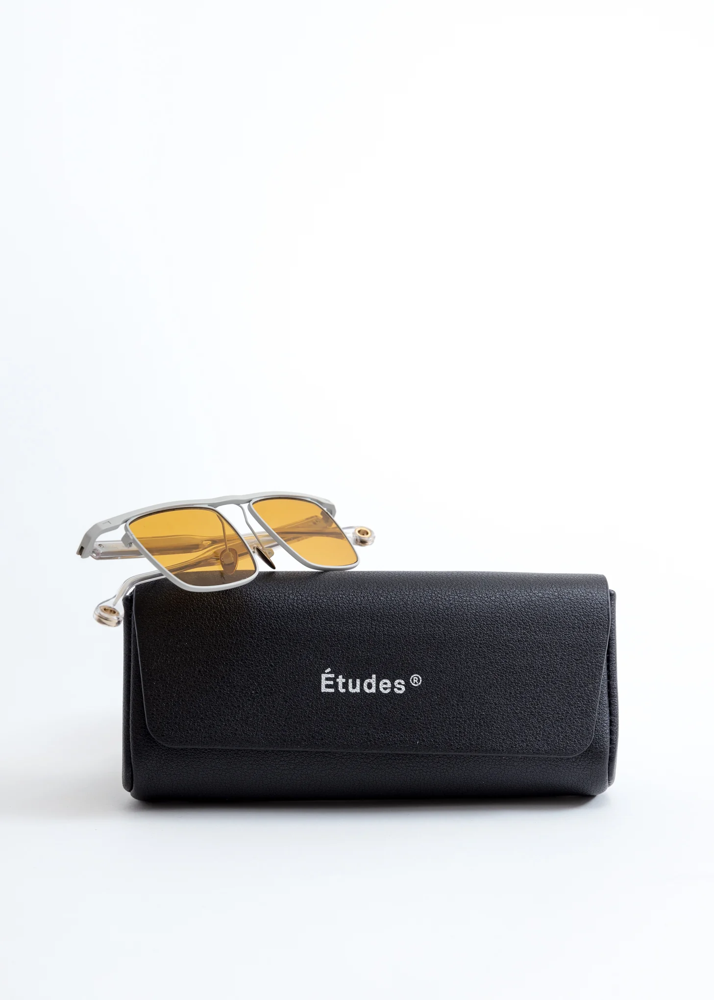Grey Karma Sunglasses With Chain - Image 3