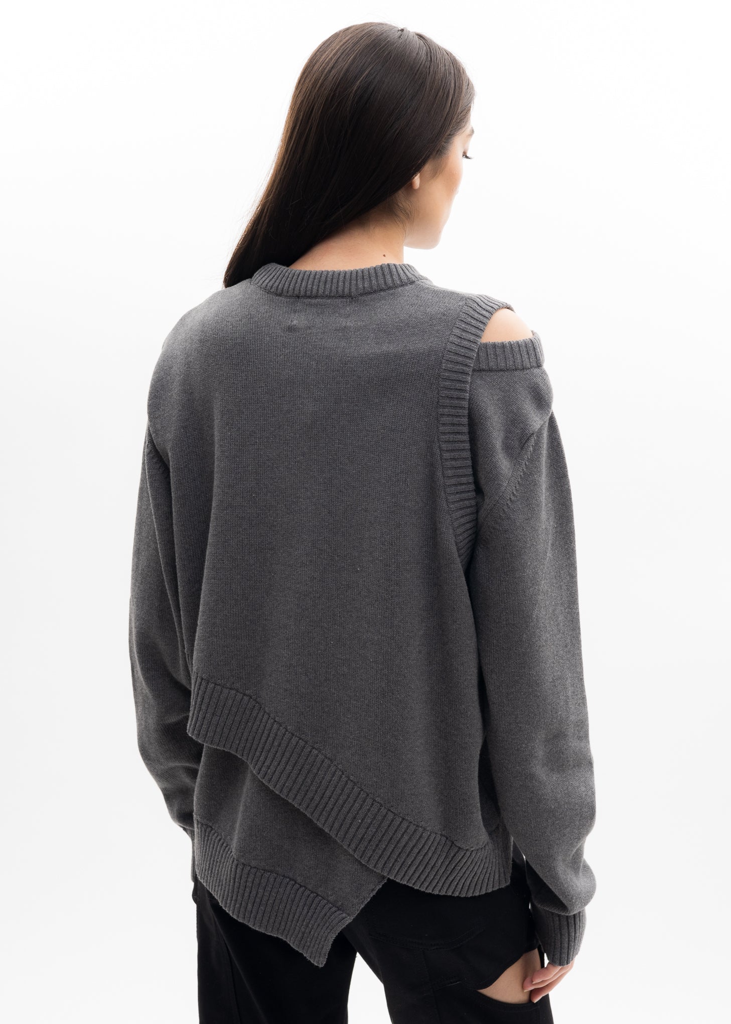 Grey Layered Knit With INTARSIA HE Logo - Image 2