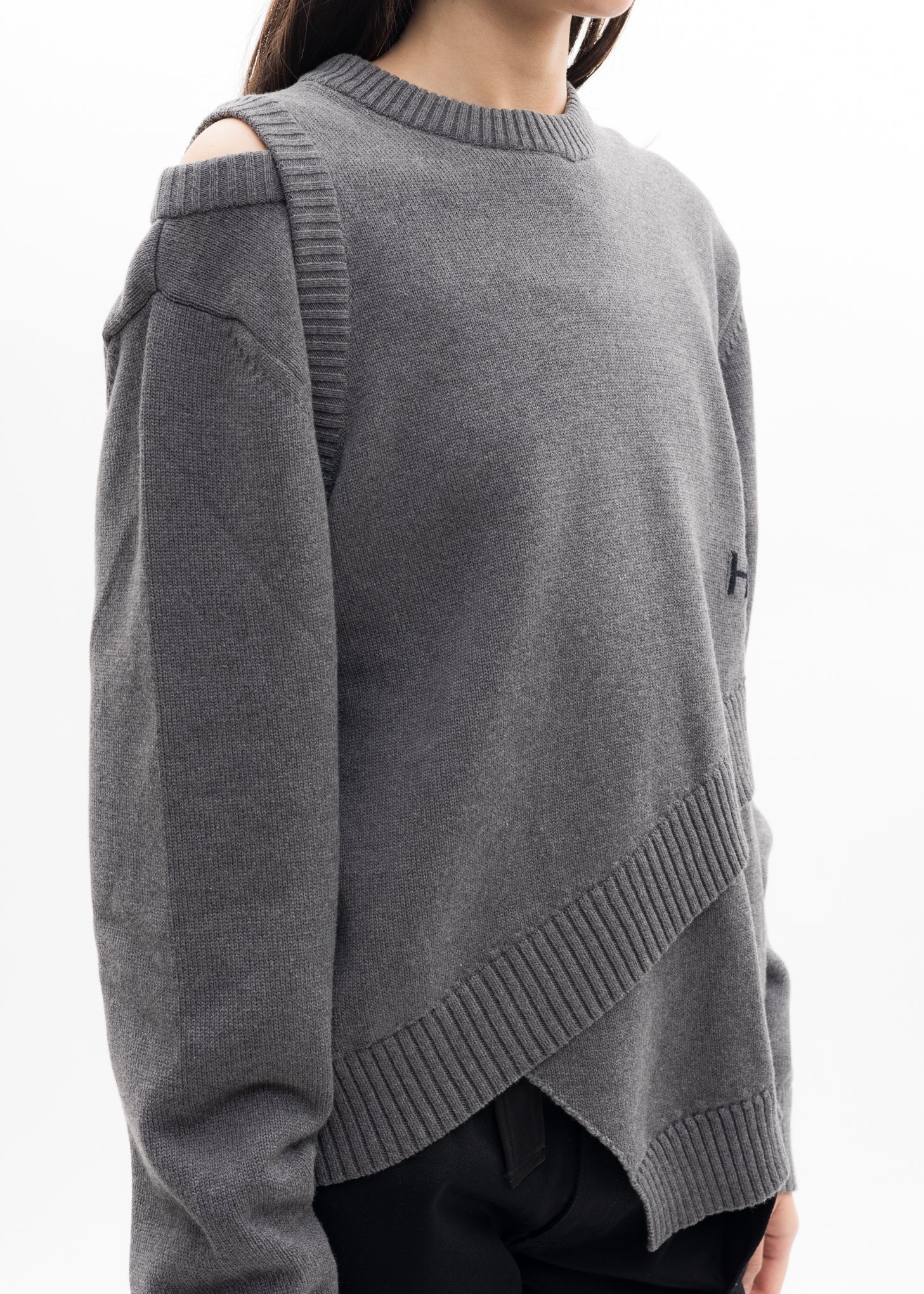 Grey Layered Knit With INTARSIA HE Logo - Image 4