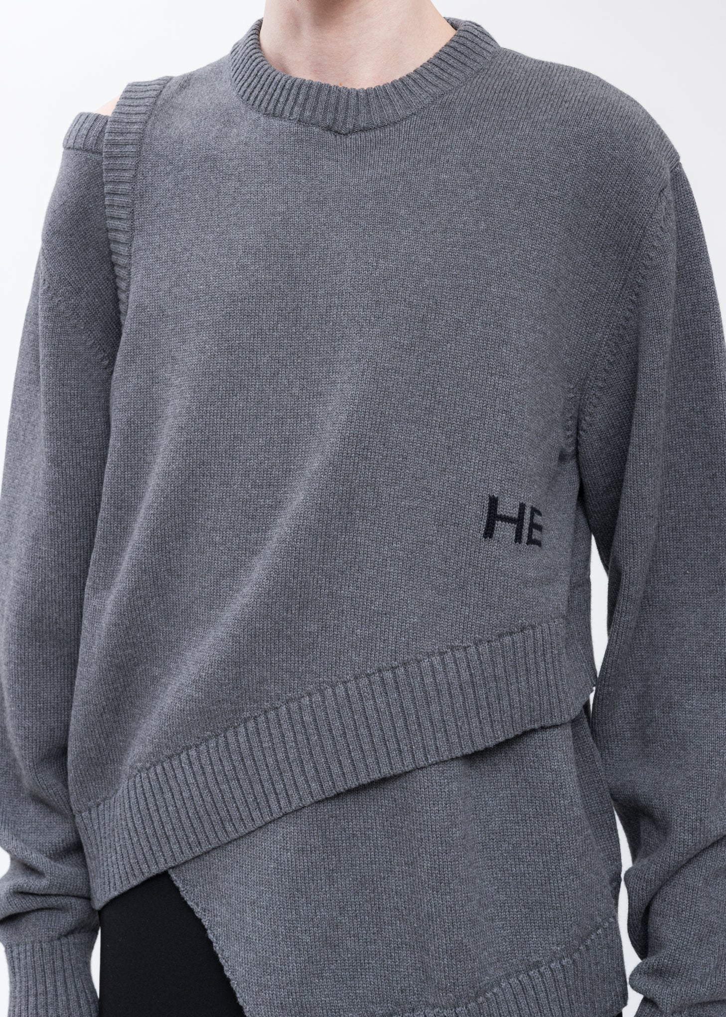 Grey Layered Knit With INTARSIA HE Logo - Image 4
