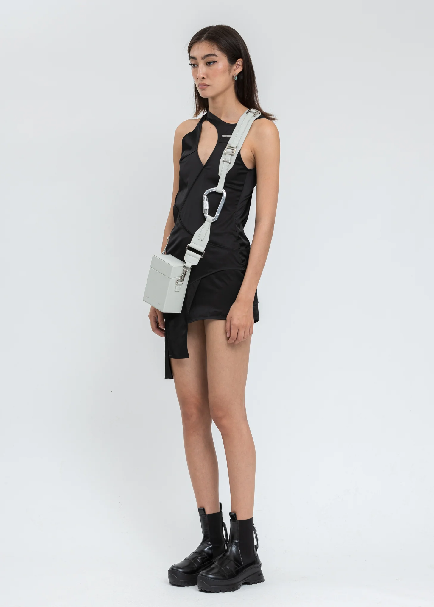 Grey Leather Strap Box Bag - Image 9