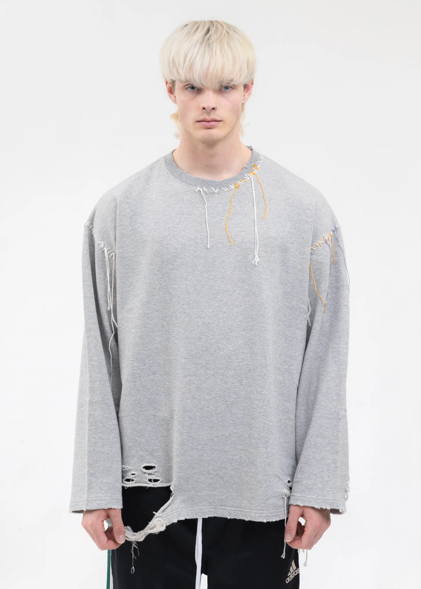 Grey LOOPING DAMAGE SWEAT