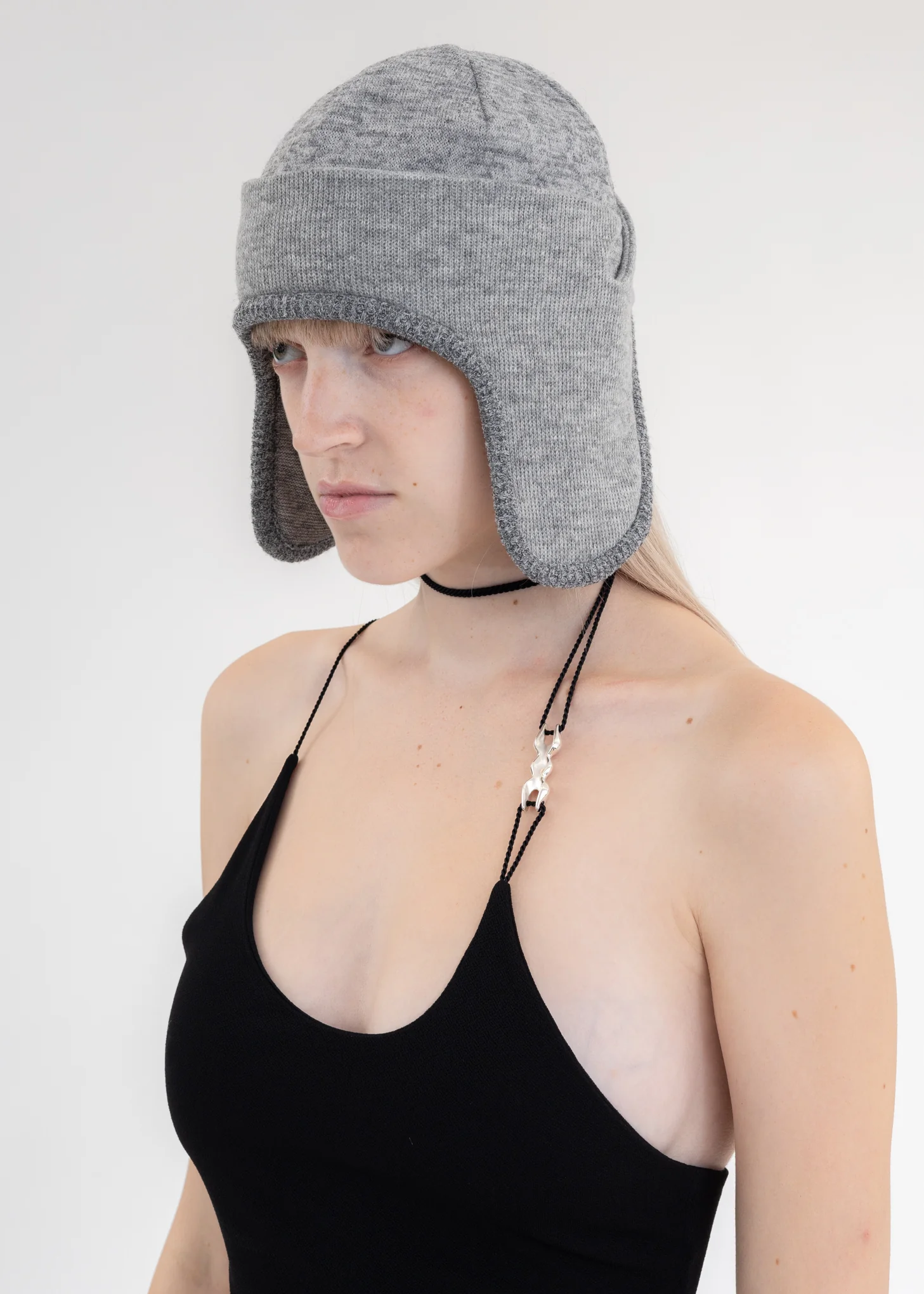 GREY NAUSICAA BEANIE - Image 3