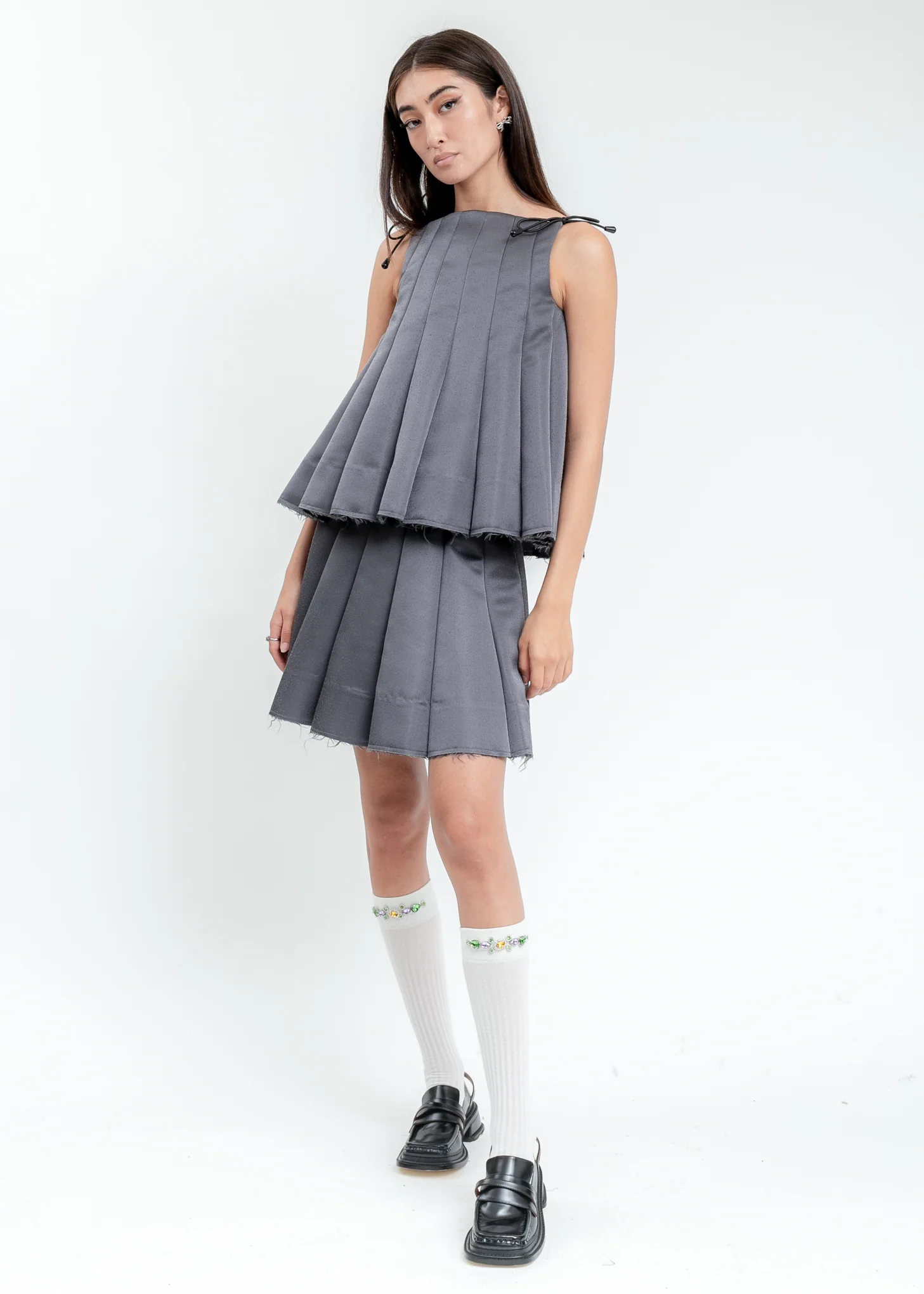 Grey Pleated Skirt - Image 5