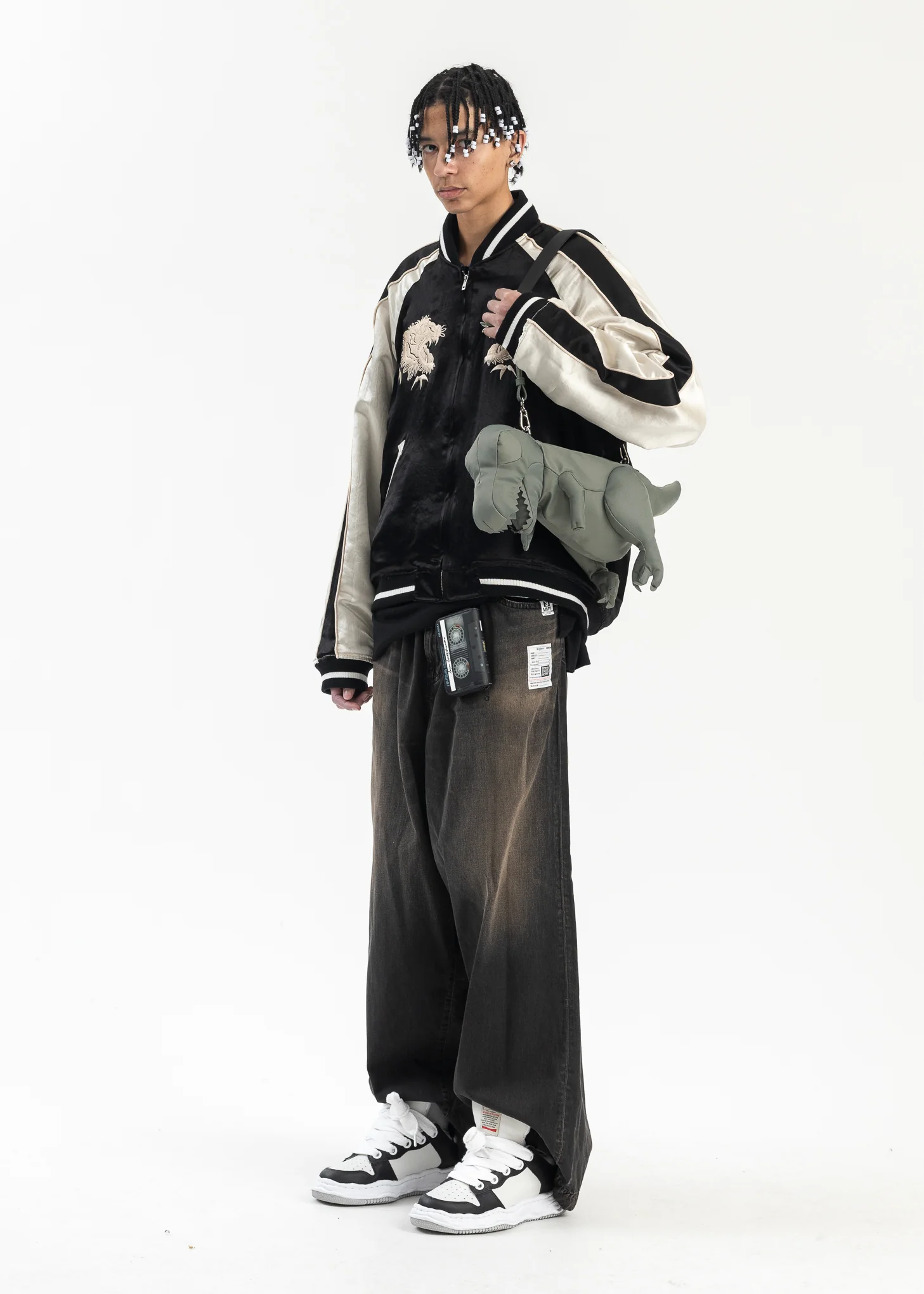 GREY REVERSIBLE SOUVENIR JACKET - Image 14