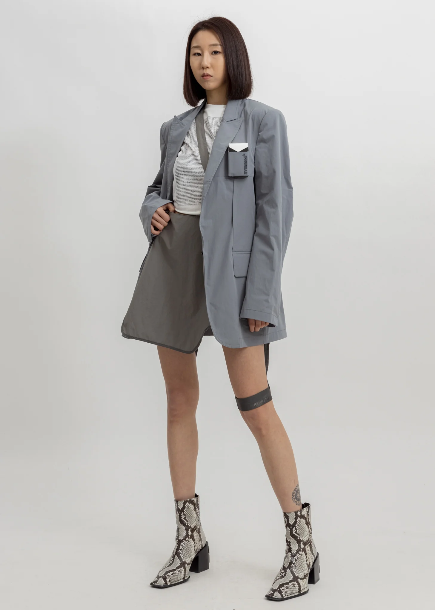 Grey Smoker's Jacket - Image 6