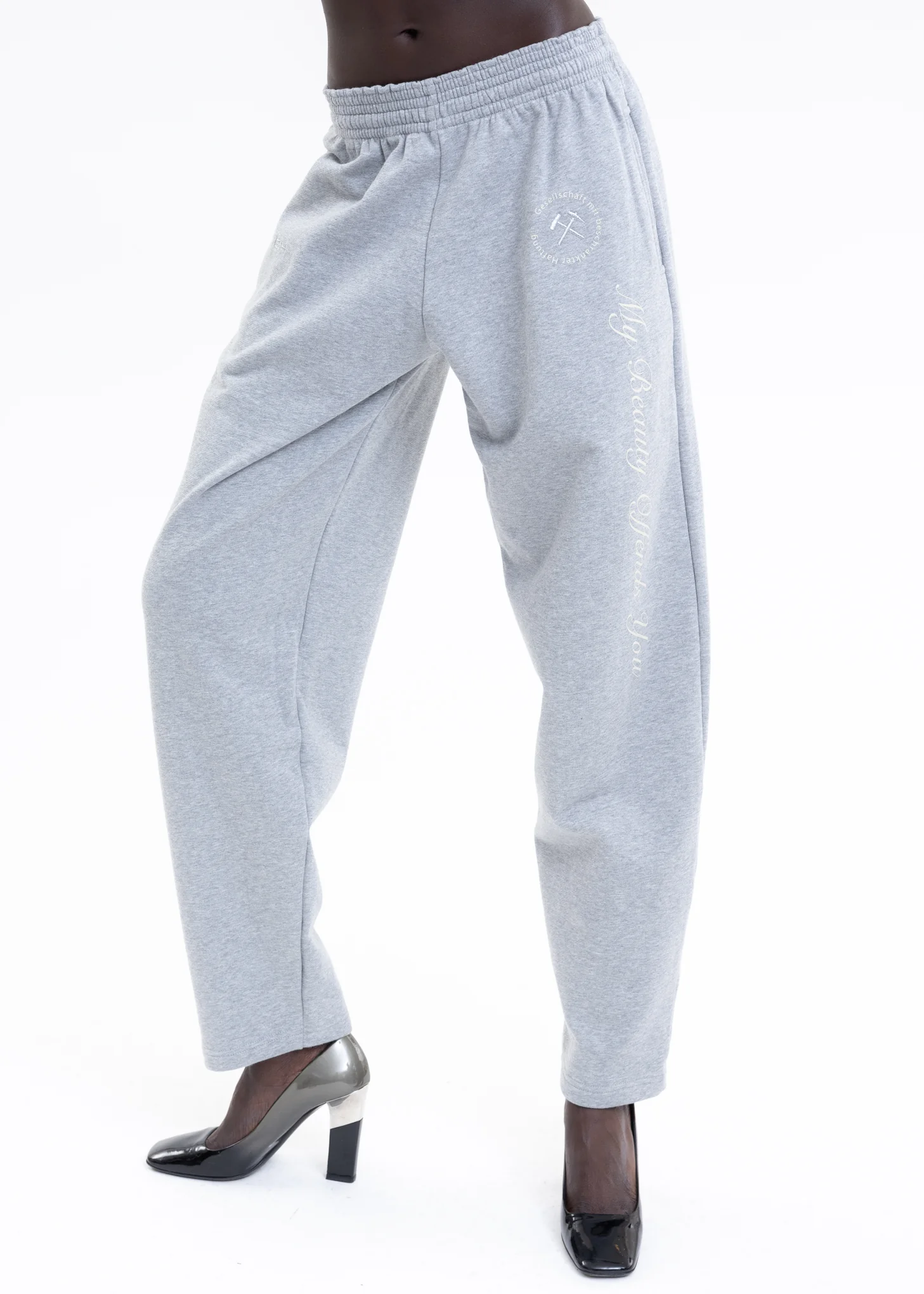 GREY W WHITE PRINT JOGGING PANTS - Image 2
