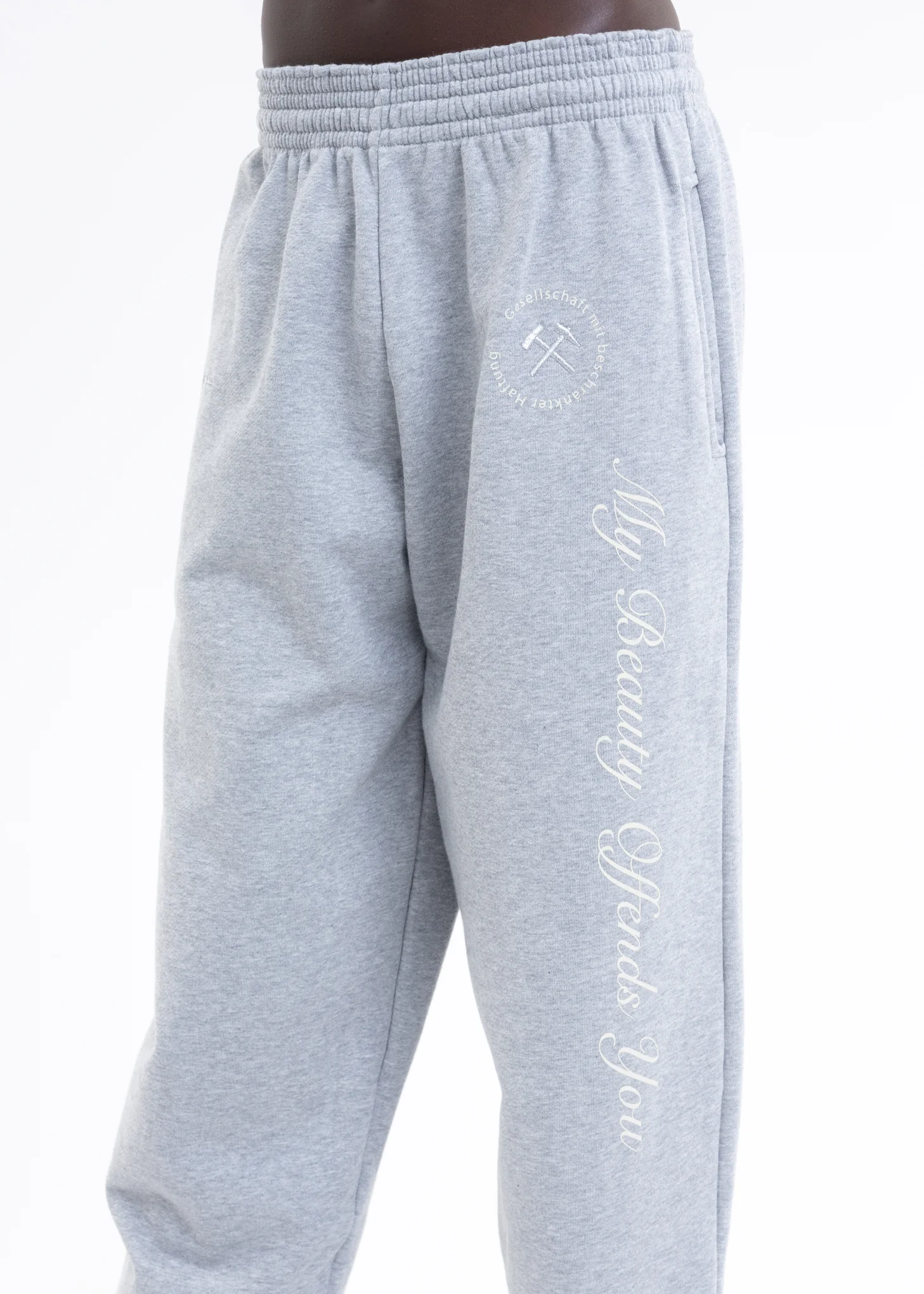 GREY W WHITE PRINT JOGGING PANTS - Image 4
