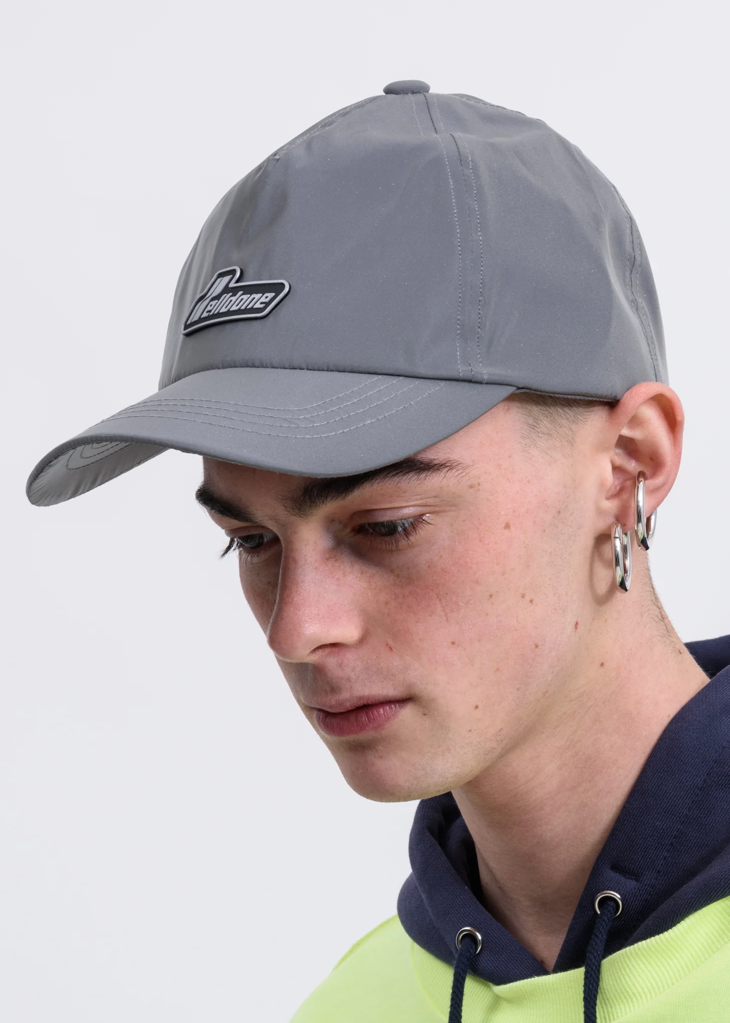 Silver Reflective Wapen Logo Cap