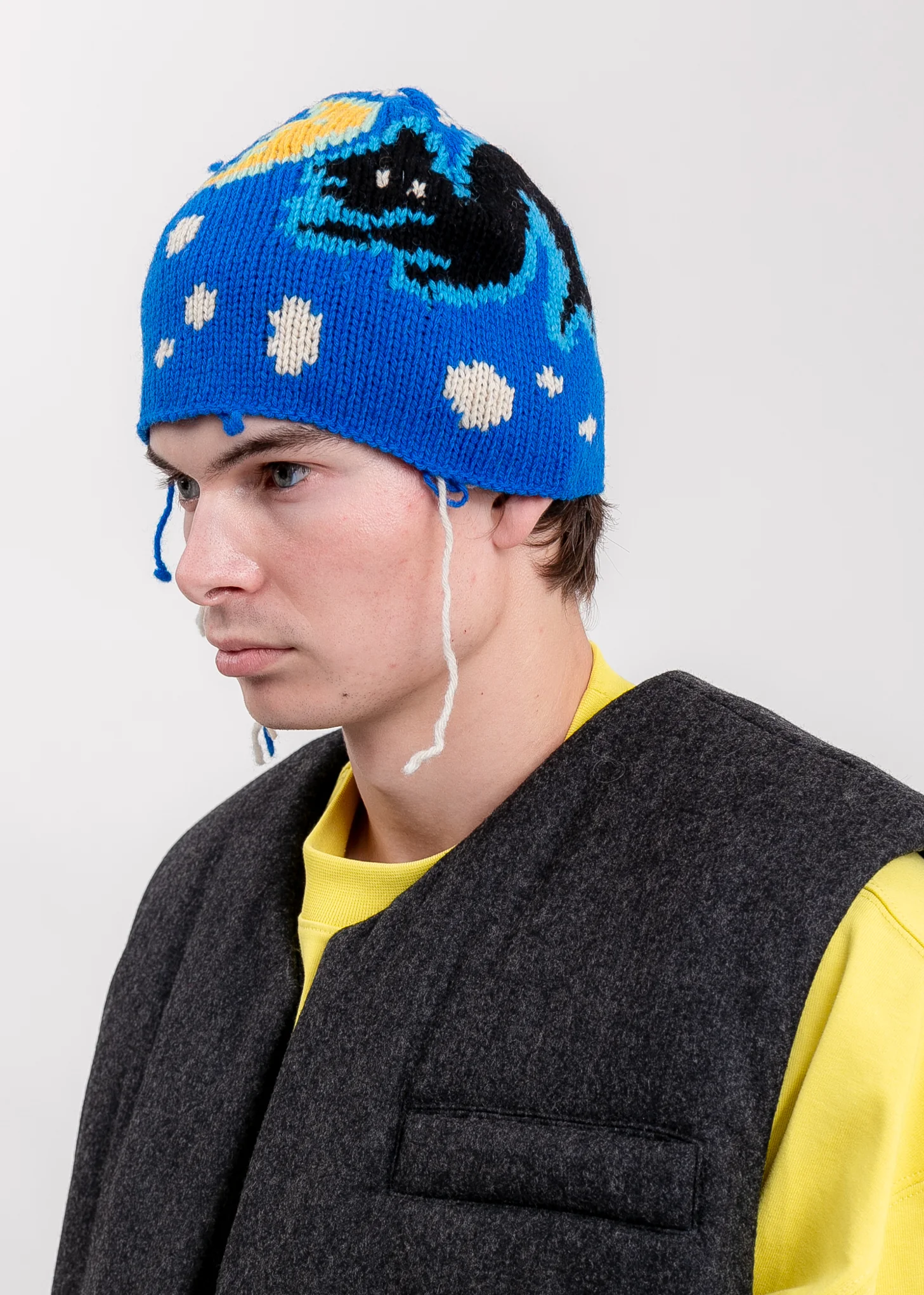 Guddle Graphic Tassle Beanie - Image 4