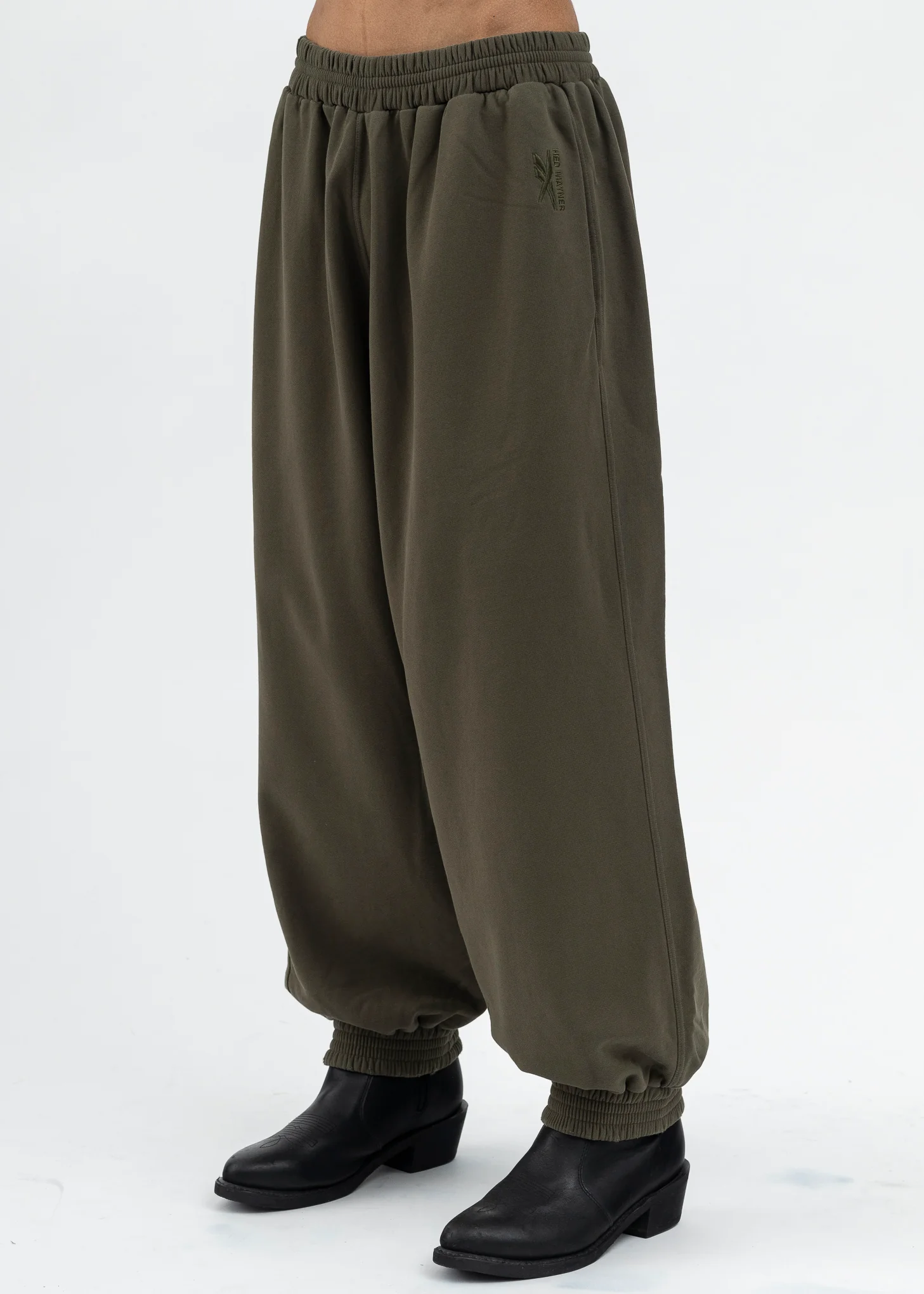 HED MAYNER X Reebok SWEAT JOGGER ARMY GREEN - Image 2