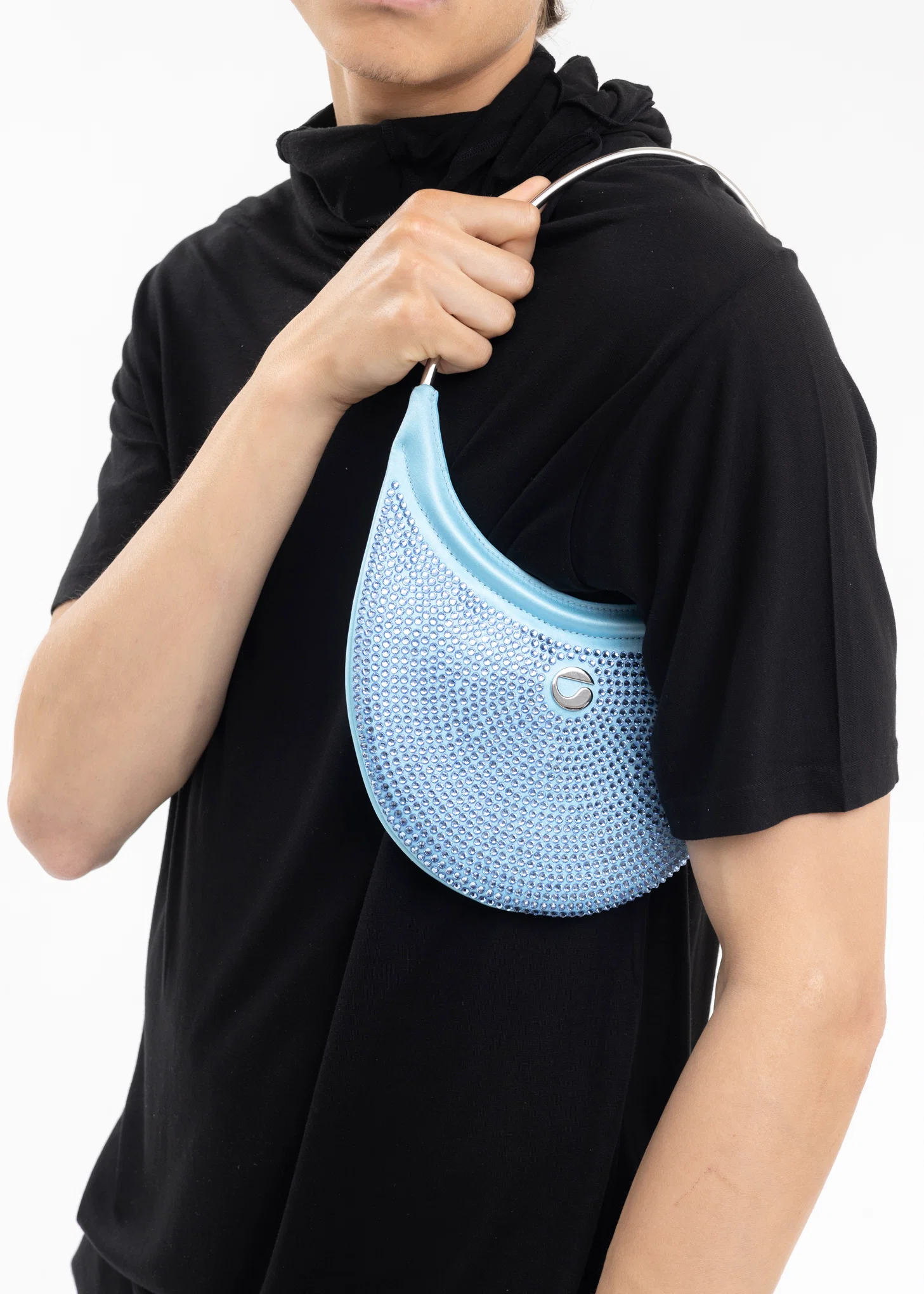 ICE BLUE CRYSTAL-EMBELLISHED RING SWIPE BAG - Image 2