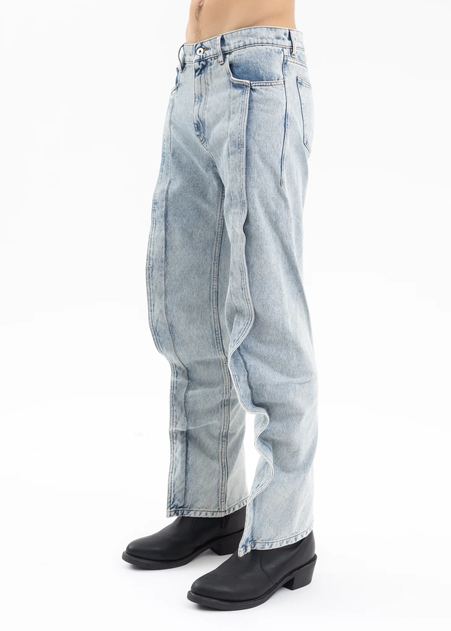 ICE BLUE SLIM BANANA JEANS