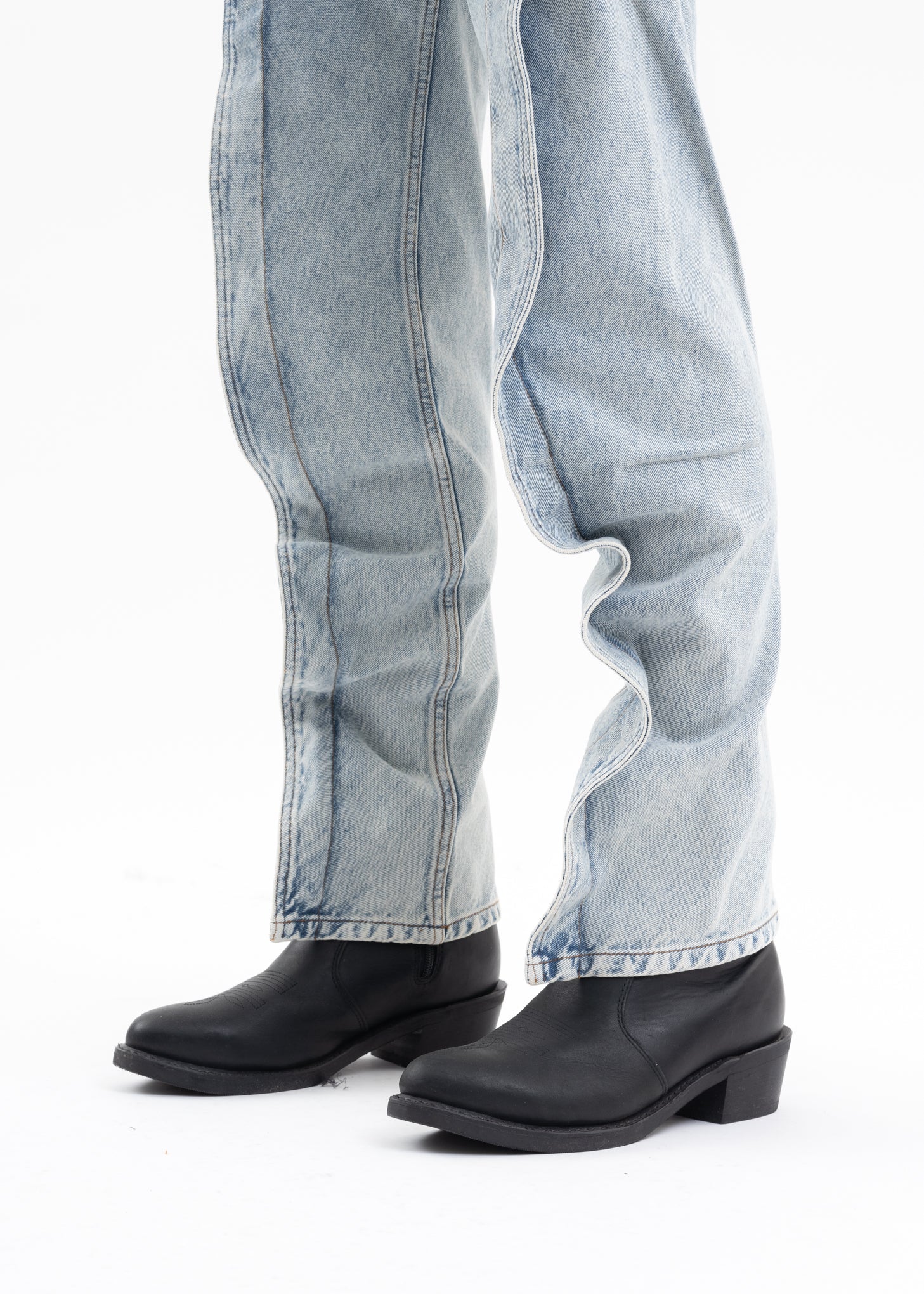 ICE BLUE SLIM BANANA JEANS - Image 5
